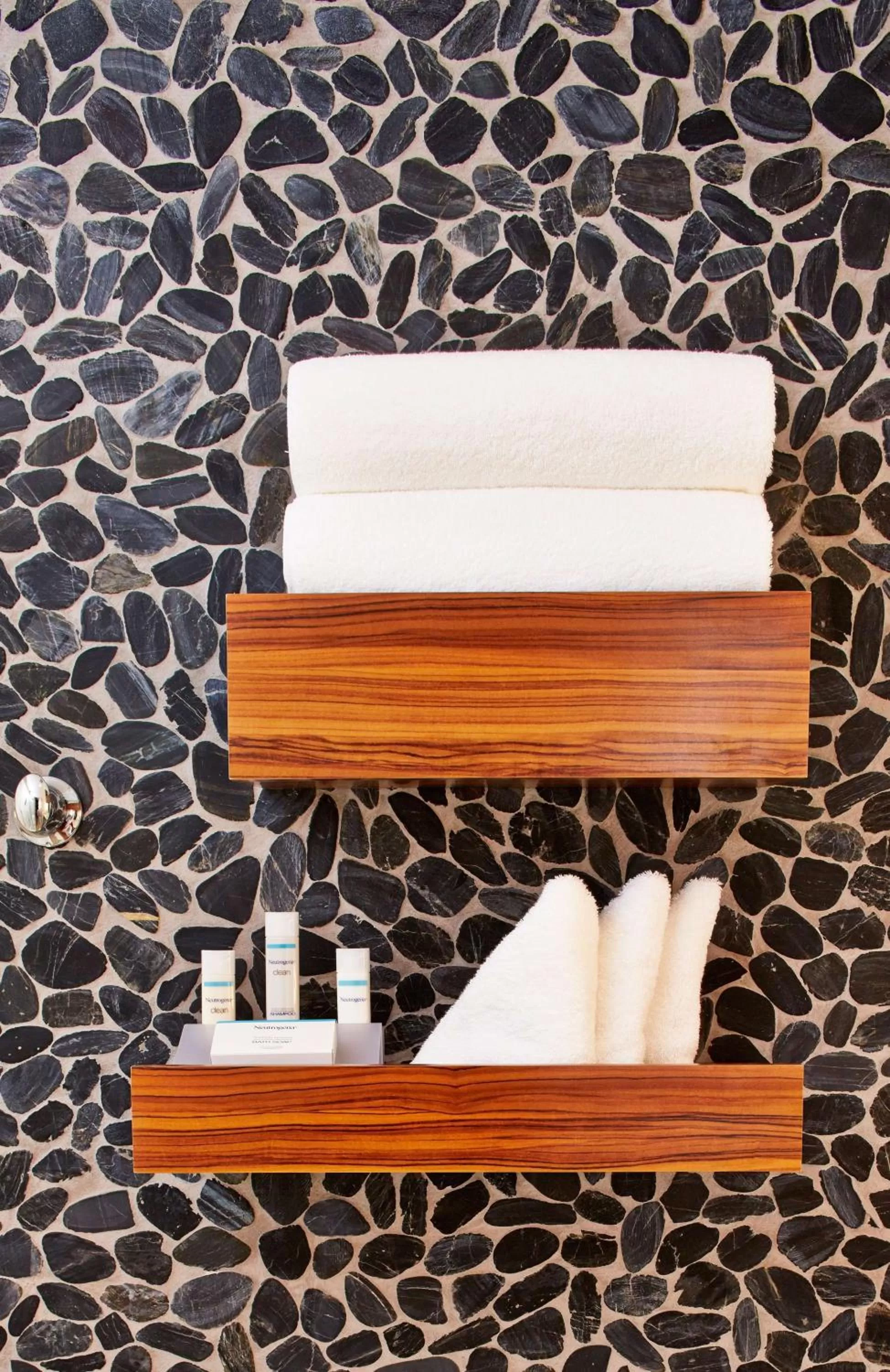 Bathroom in Hilton Garden Inn Boston/Marlborough