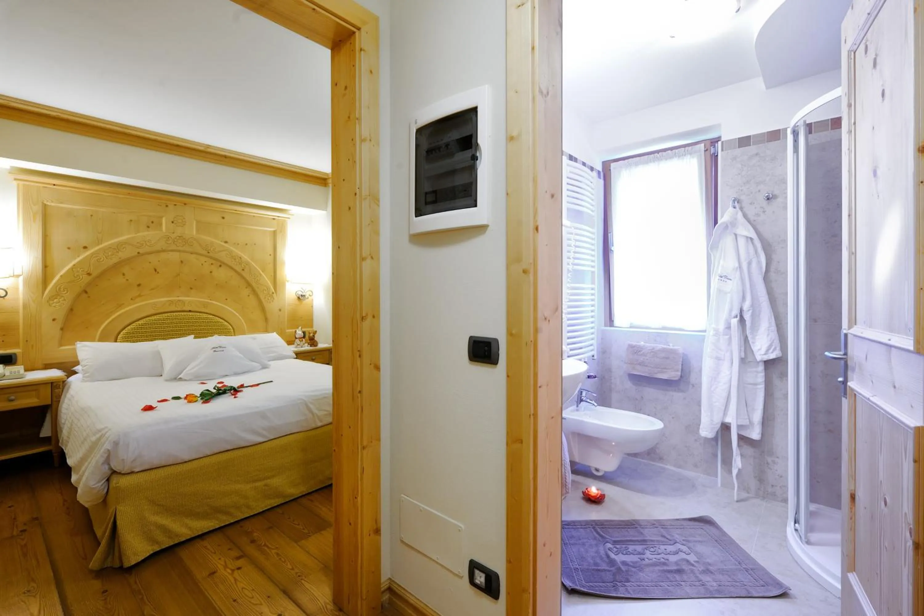 Bathroom, Bed in Boutique Hotel Diana