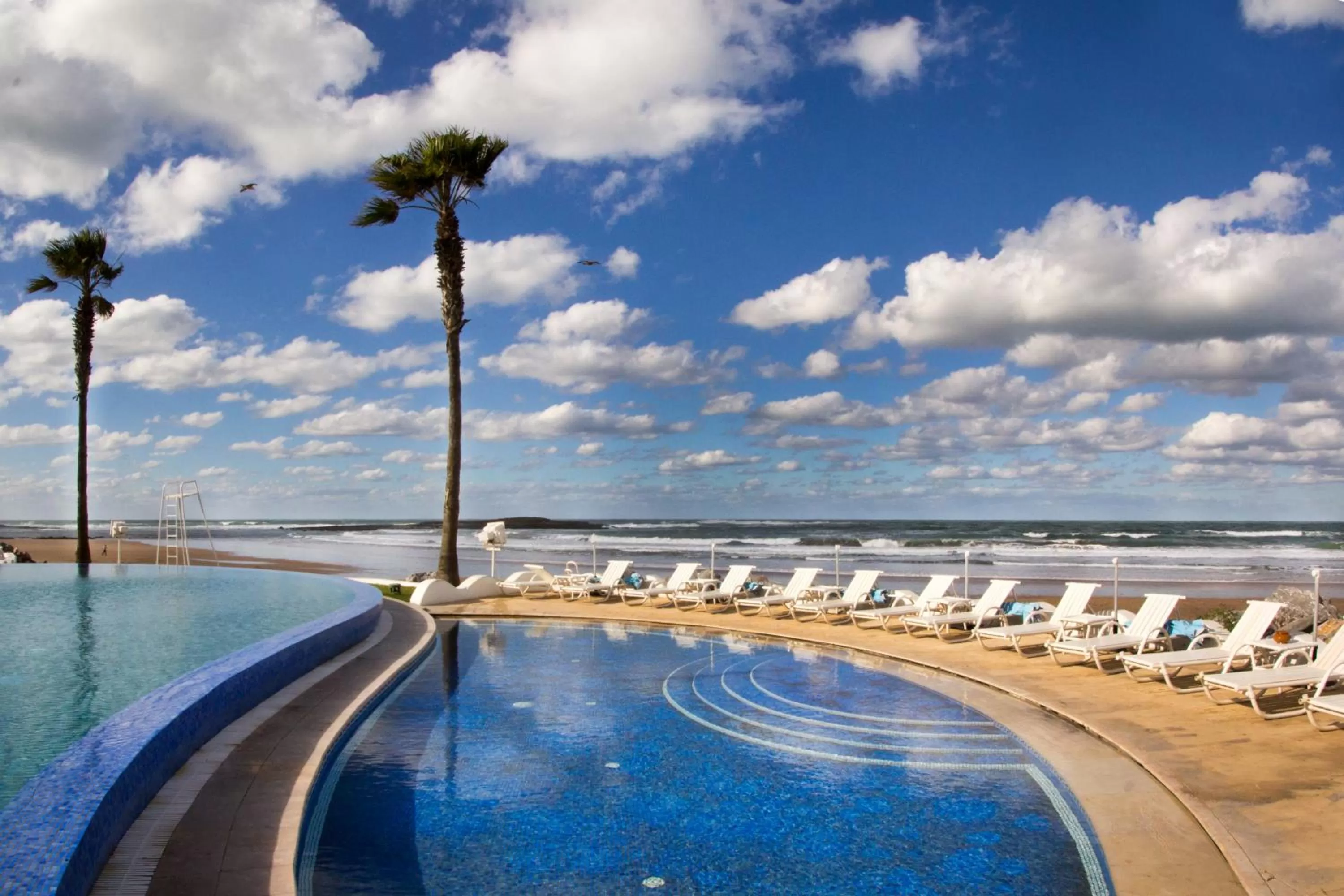 Swimming pool in L' Amphitrite Palace Beach Resort & Spa