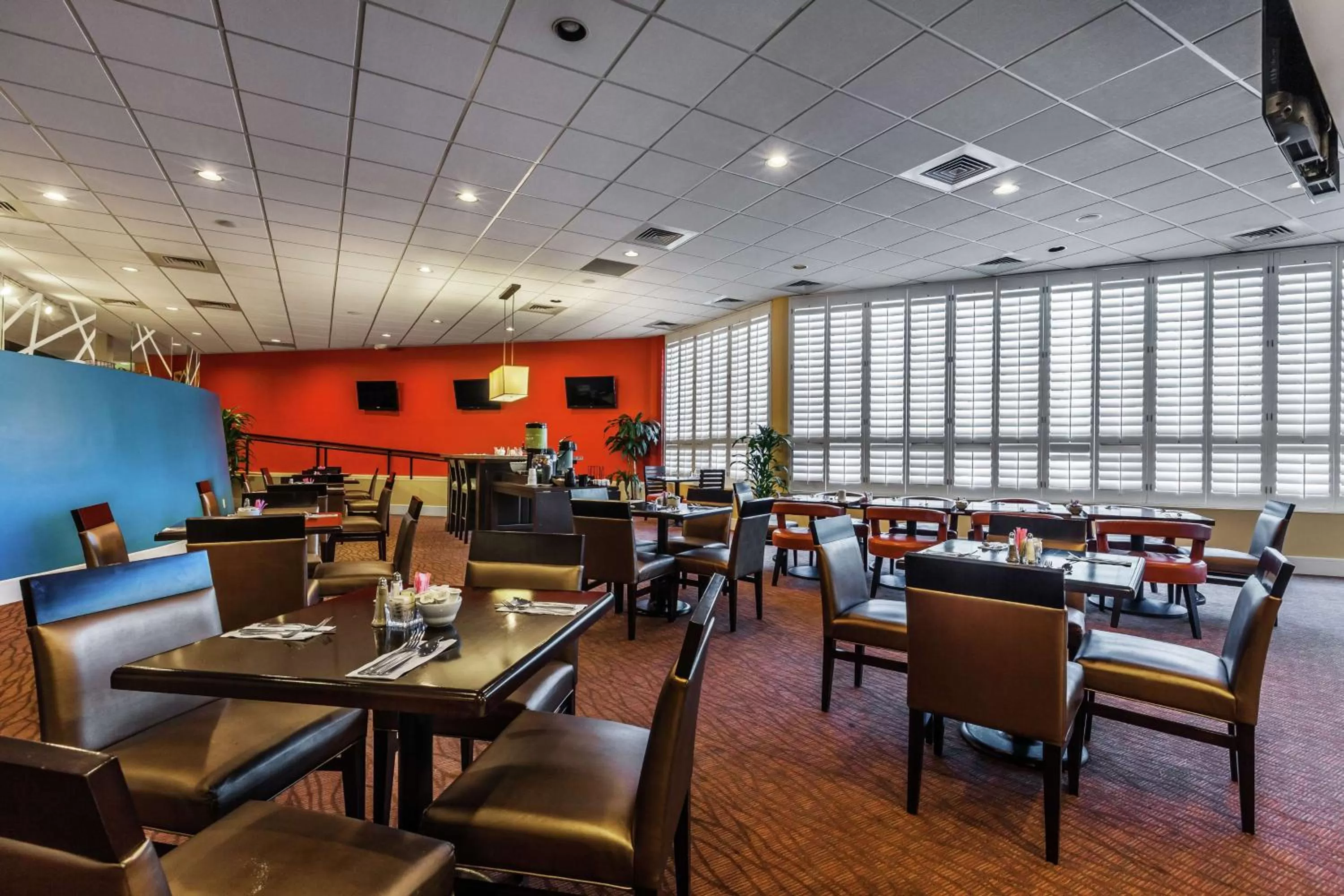 Restaurant/places to eat in Hilton Garden Inn Phoenix Midtown