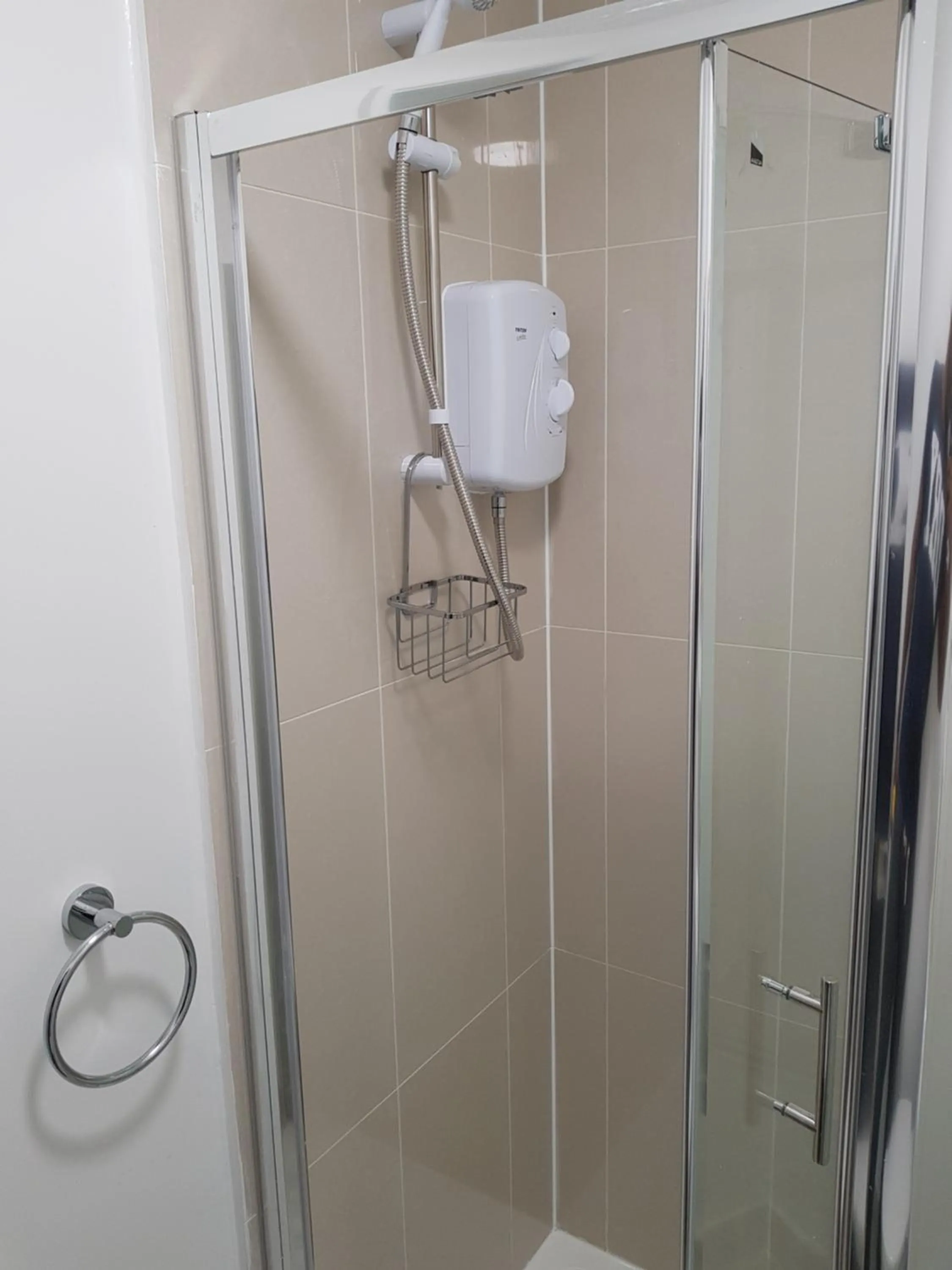 Shower in Kathleen House Plus
