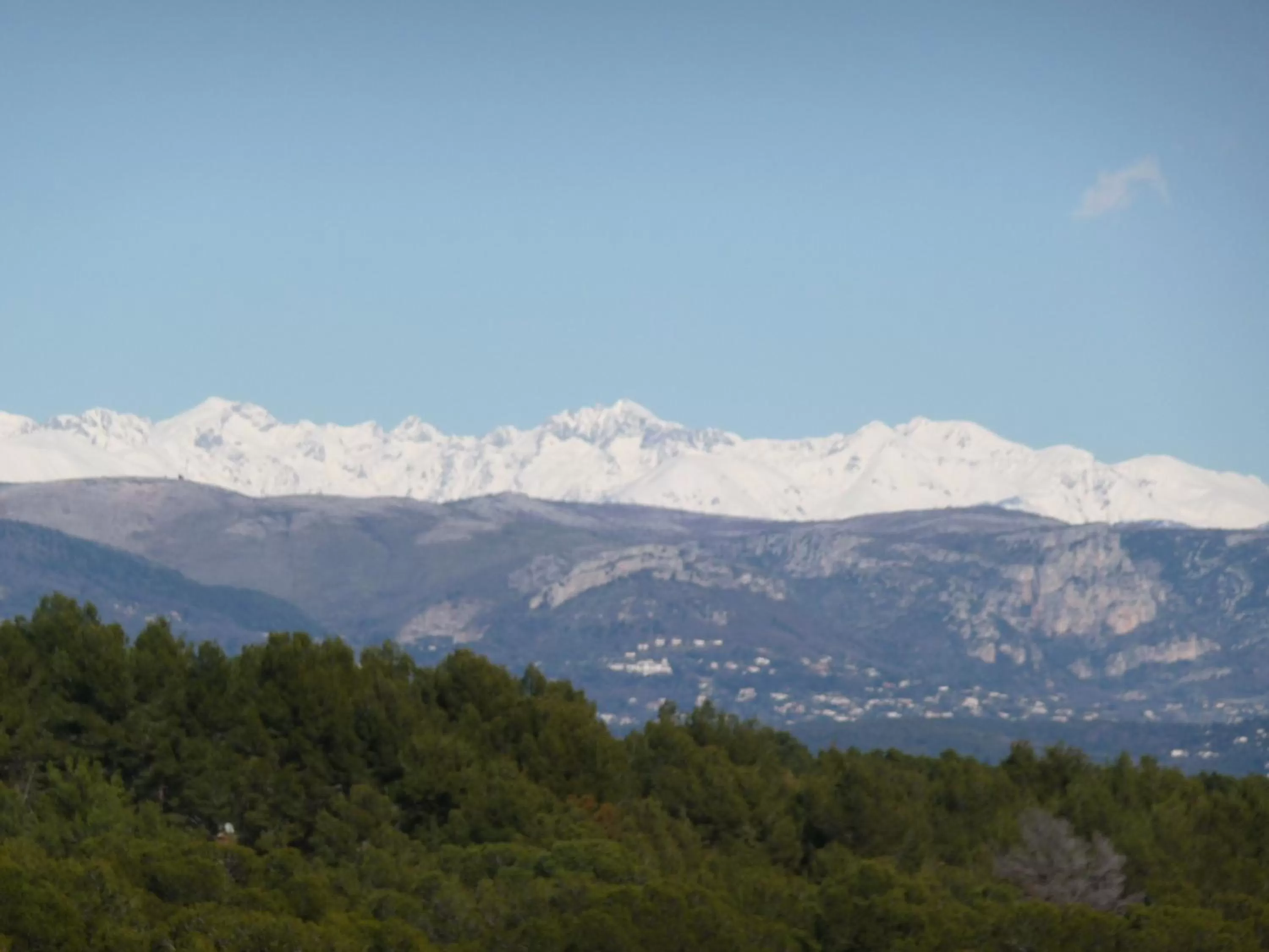 Mountain view in "AU HAVRE DE PAIX" 5 étoiles Prestige jacuzzi, hammam, sauna, PISCINE chauffée Mougins Cannes Grasse