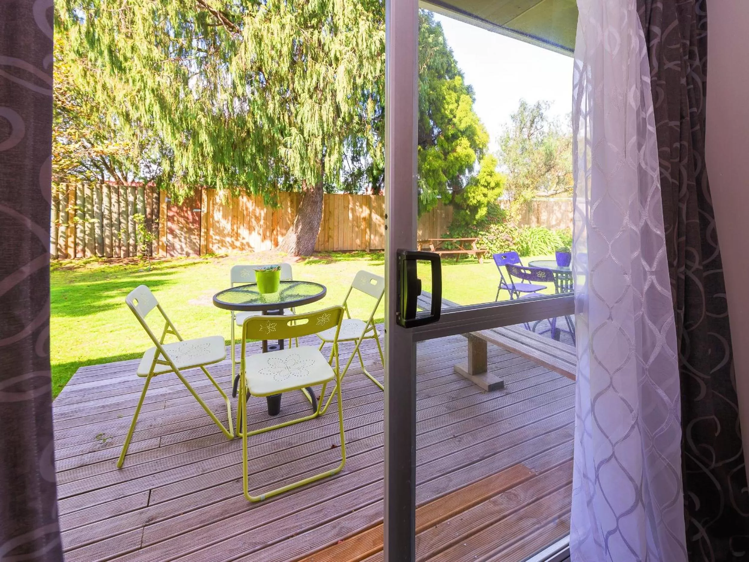 Balcony/Terrace in Red Rock Thermal Motel - Mineral Pool