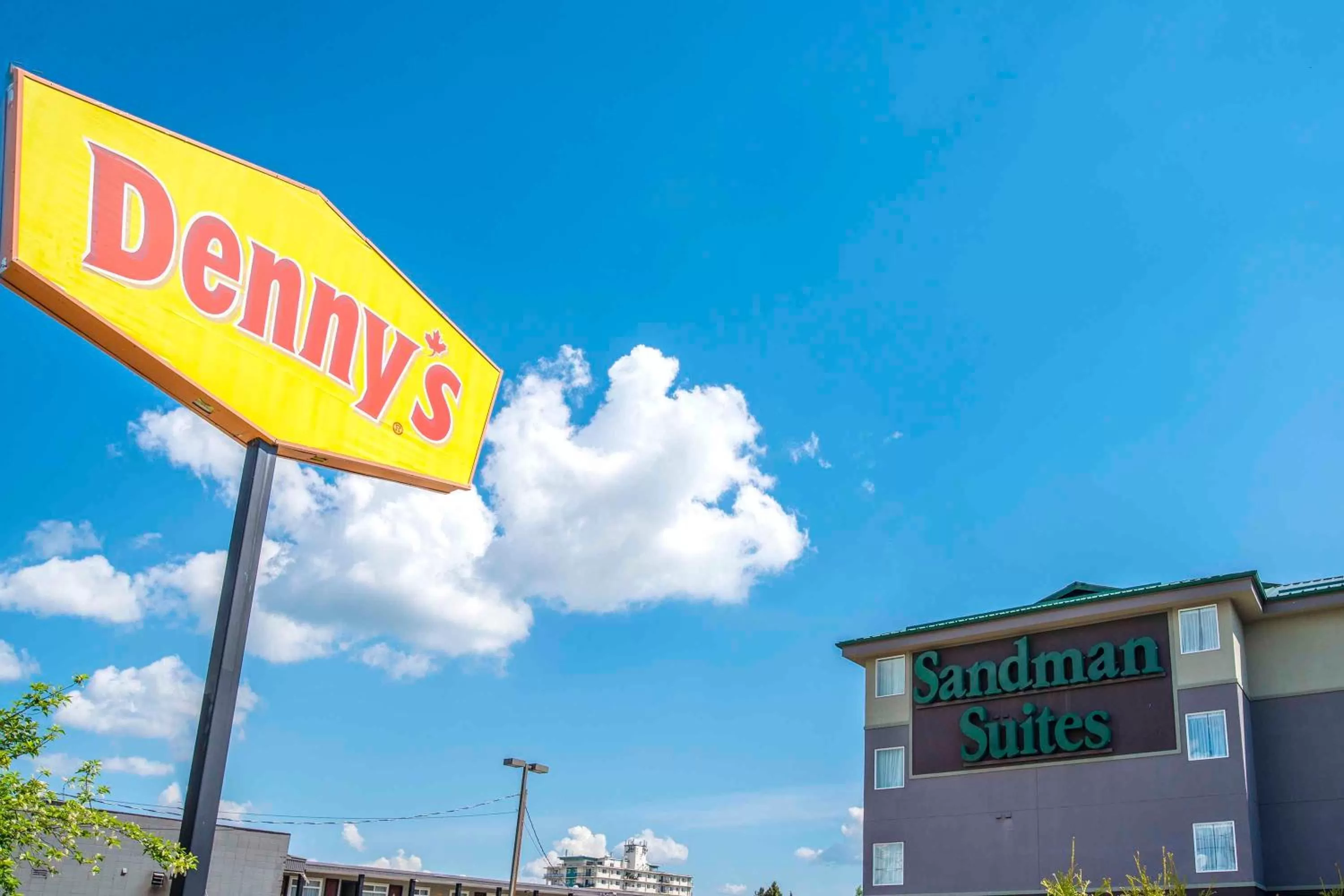 Property building in Sandman Hotel & Suites Prince George