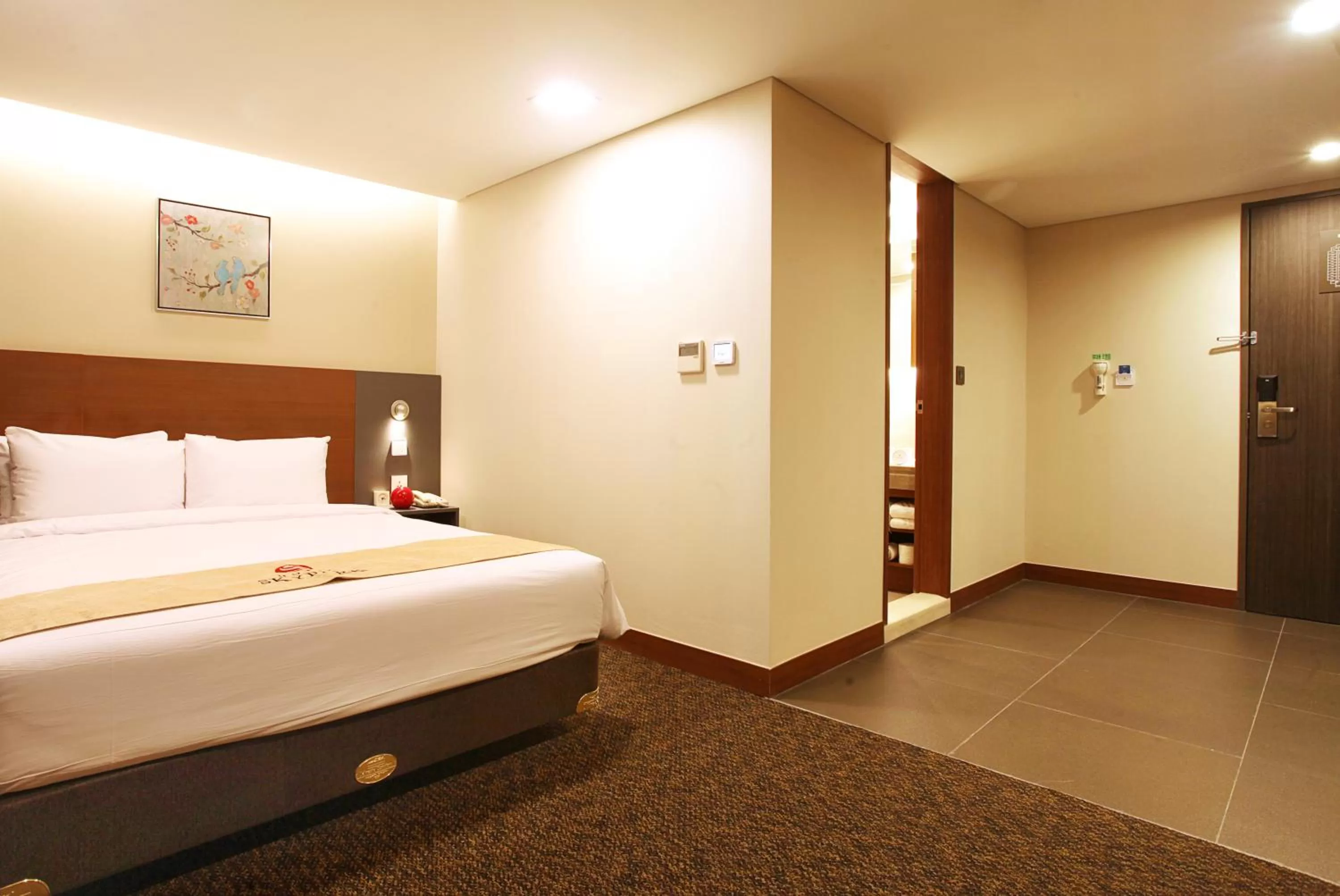 Bedroom, Bed in Hotel Skypark Kingstown Dongdaemun