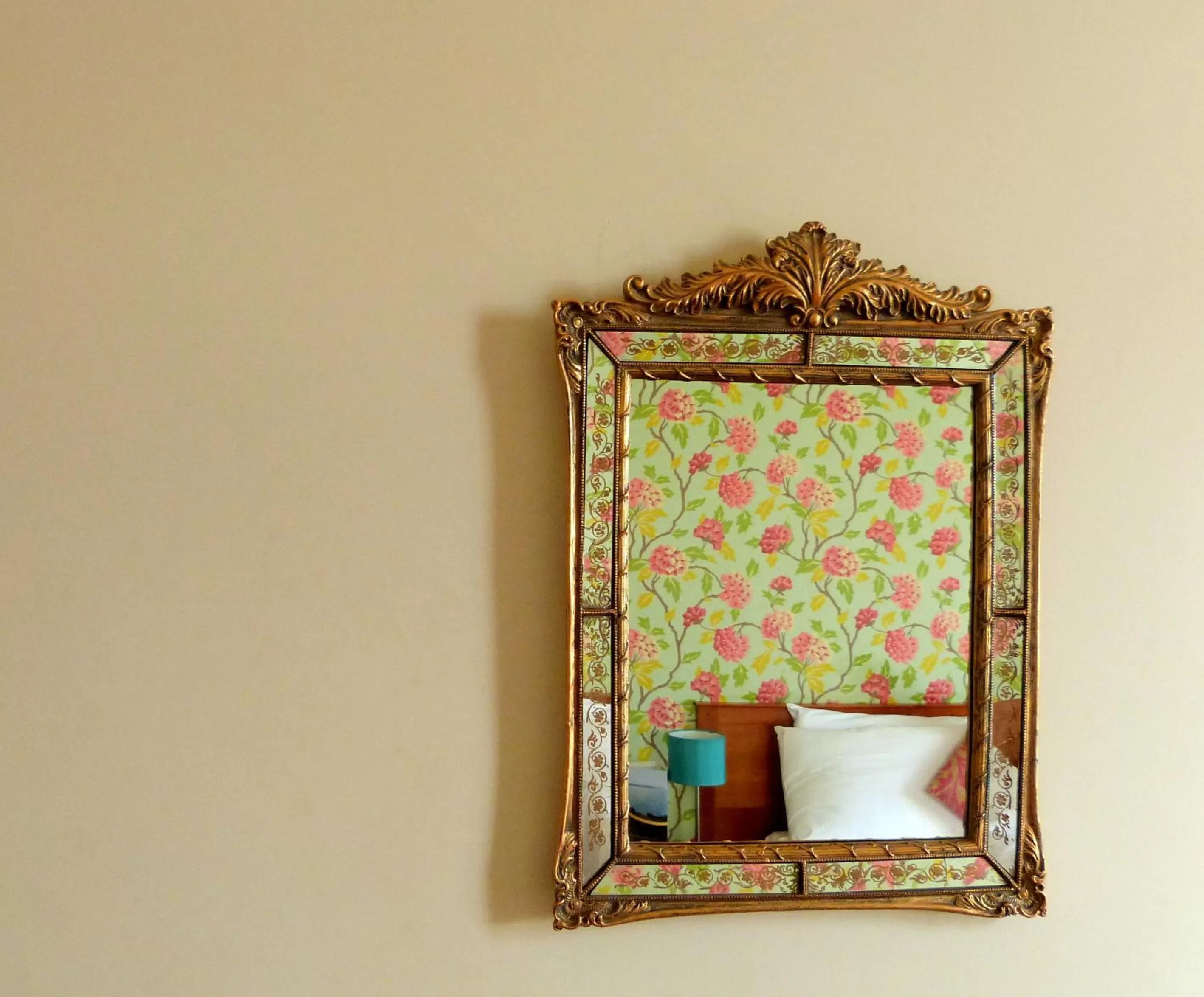 Decorative detail in Cottonwood Boutique