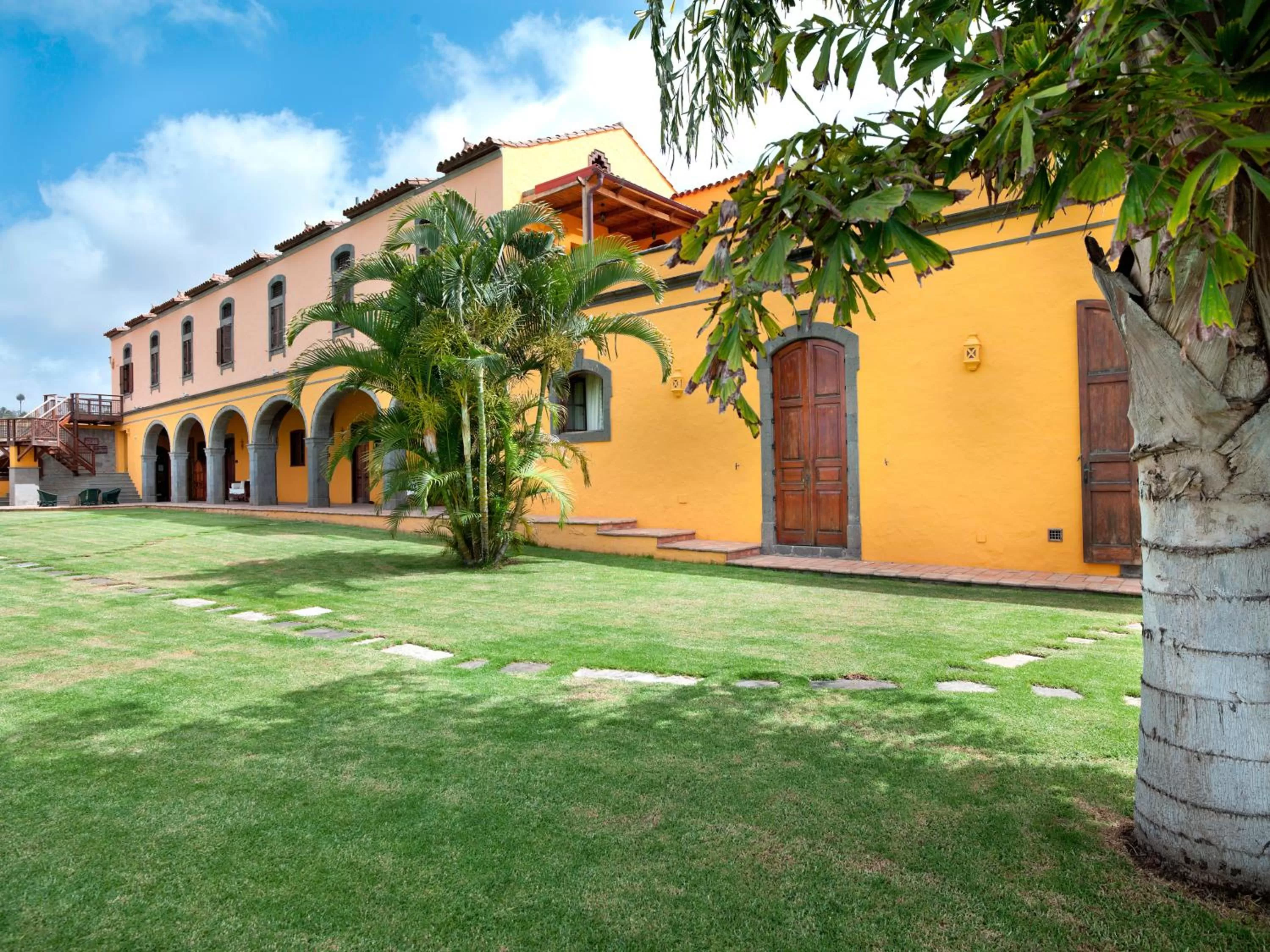 Property building in Hotel Rural Hacienda del Buen Suceso