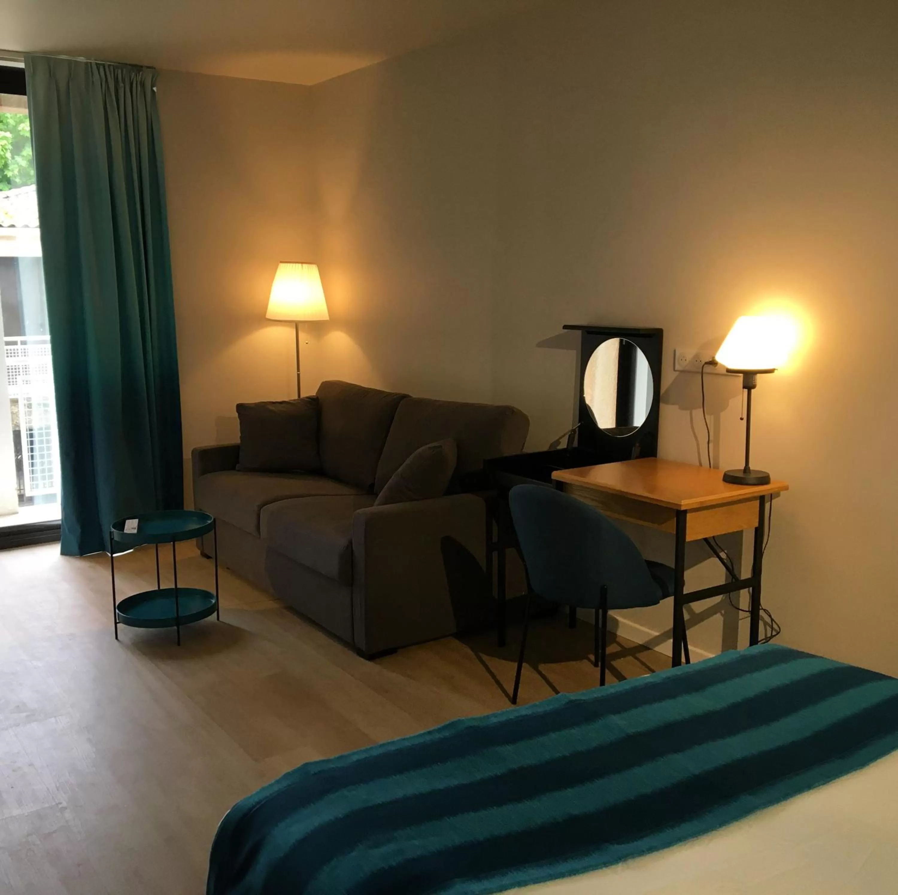 Bedroom in Hotel Cantosorgue