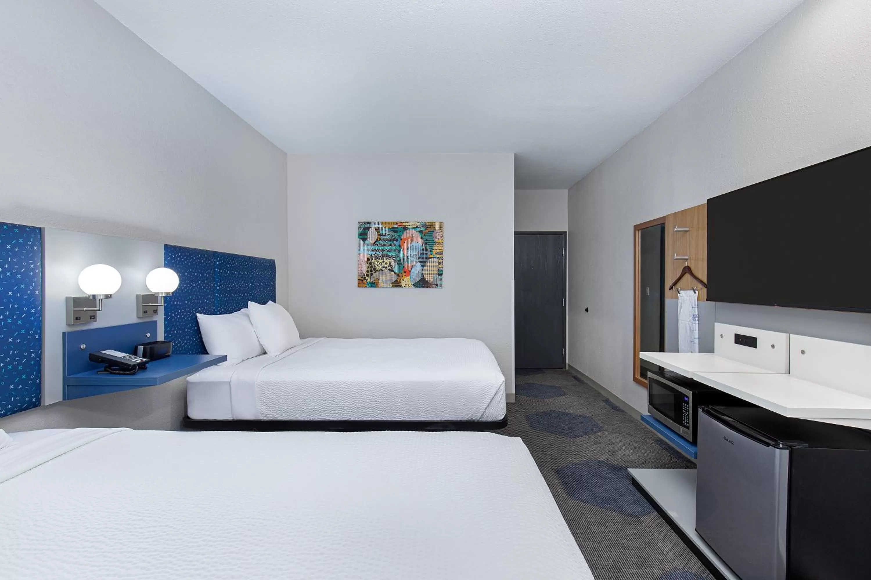Bedroom, Bed in Microtel Inn & Suites by Wyndham Manchester - Newly Renovated