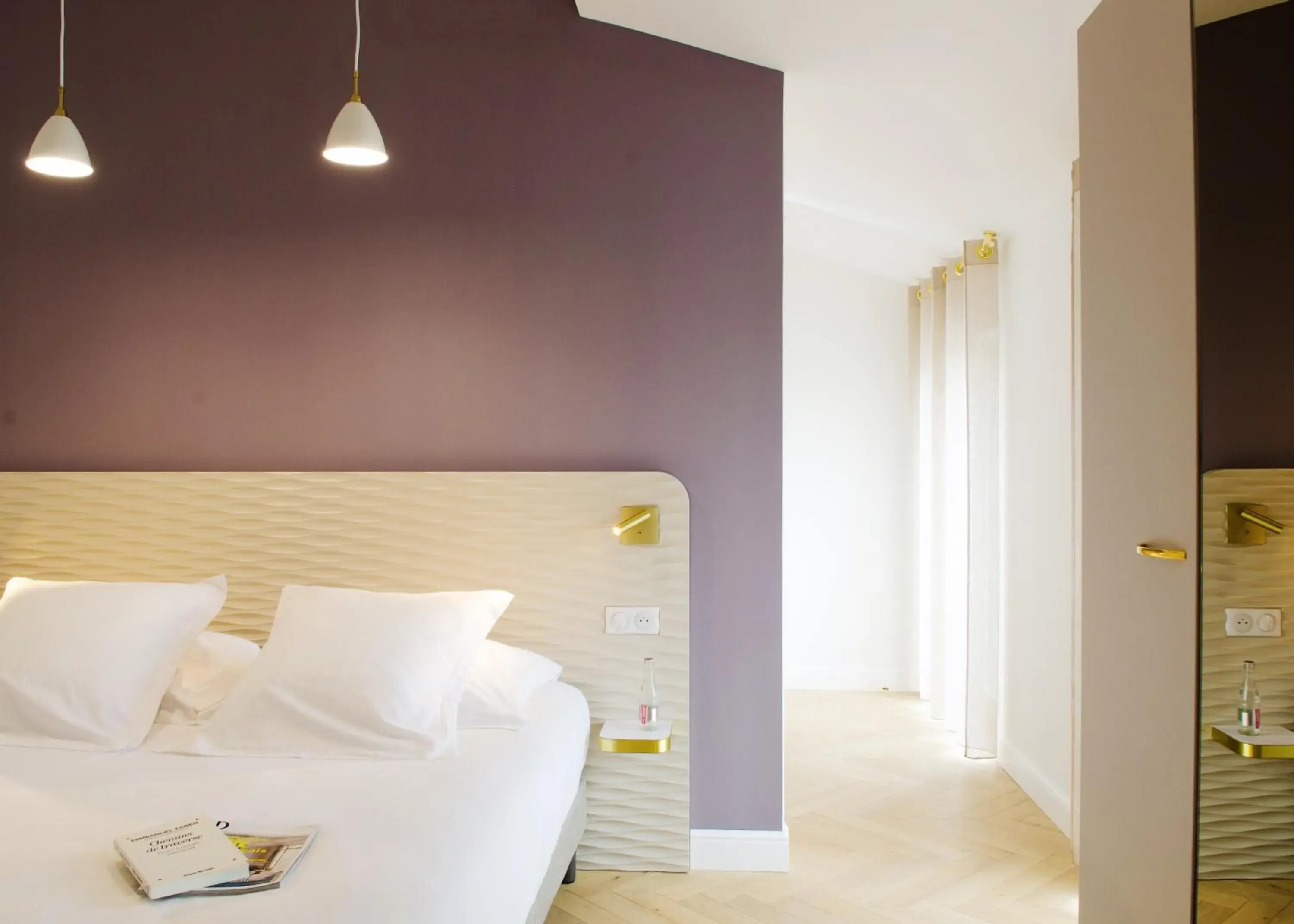 Superior Double Room in Hôtel le XIX Superior Double Room in Hôtel le XIX