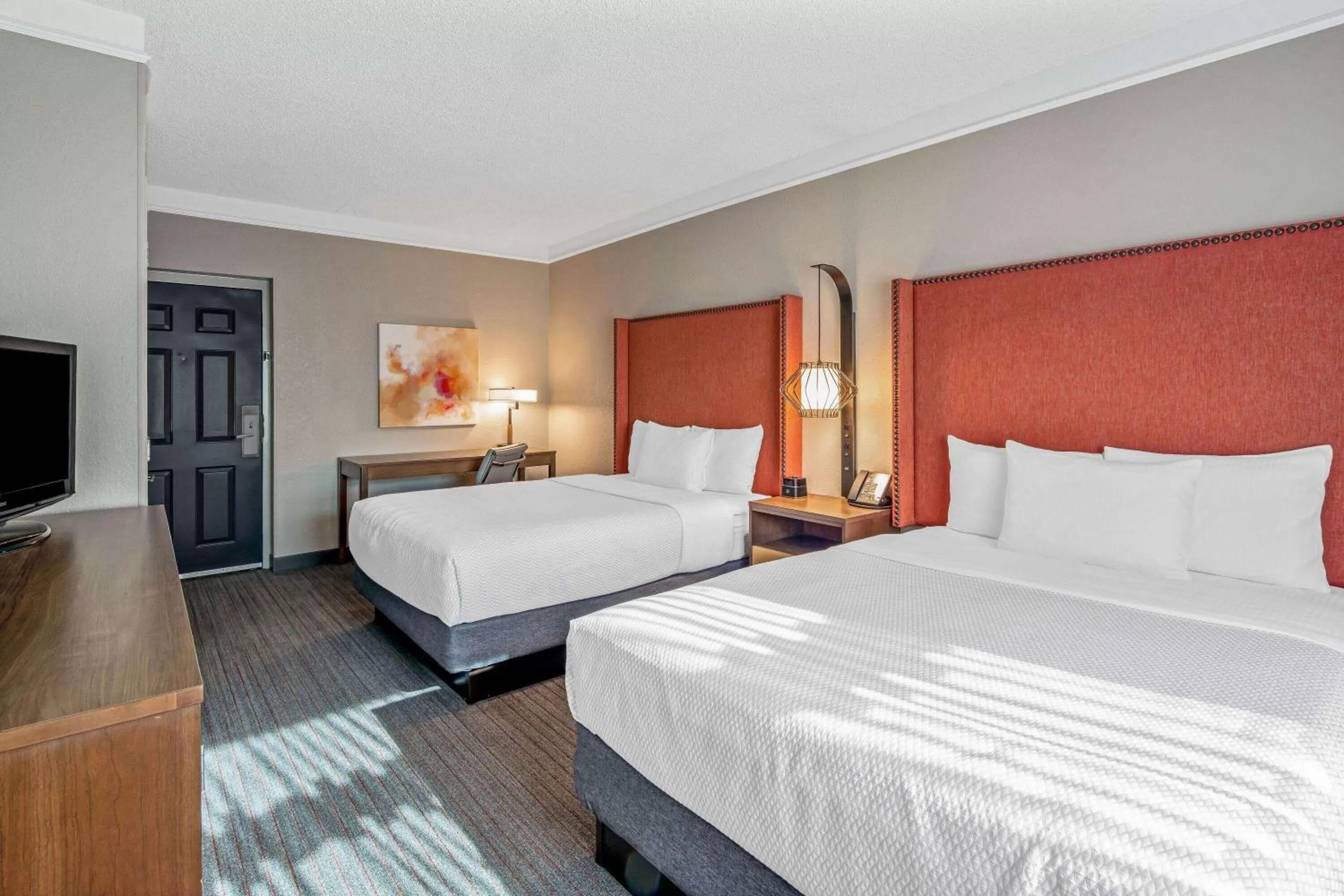 Photo of the whole room in La Quinta by Wyndham San Francisco Airport North - Free Airport Shuttle