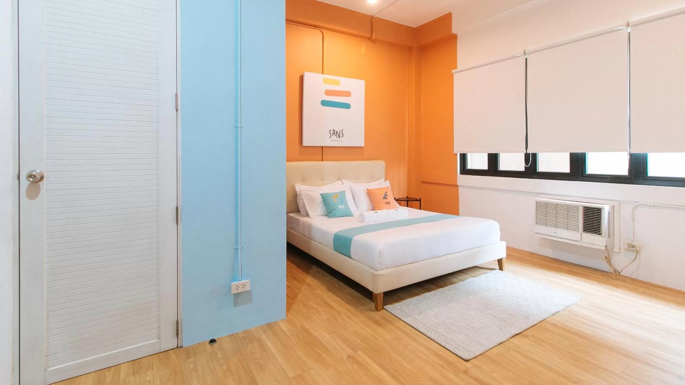 Bedroom in Sans Hotel Laperal Manila