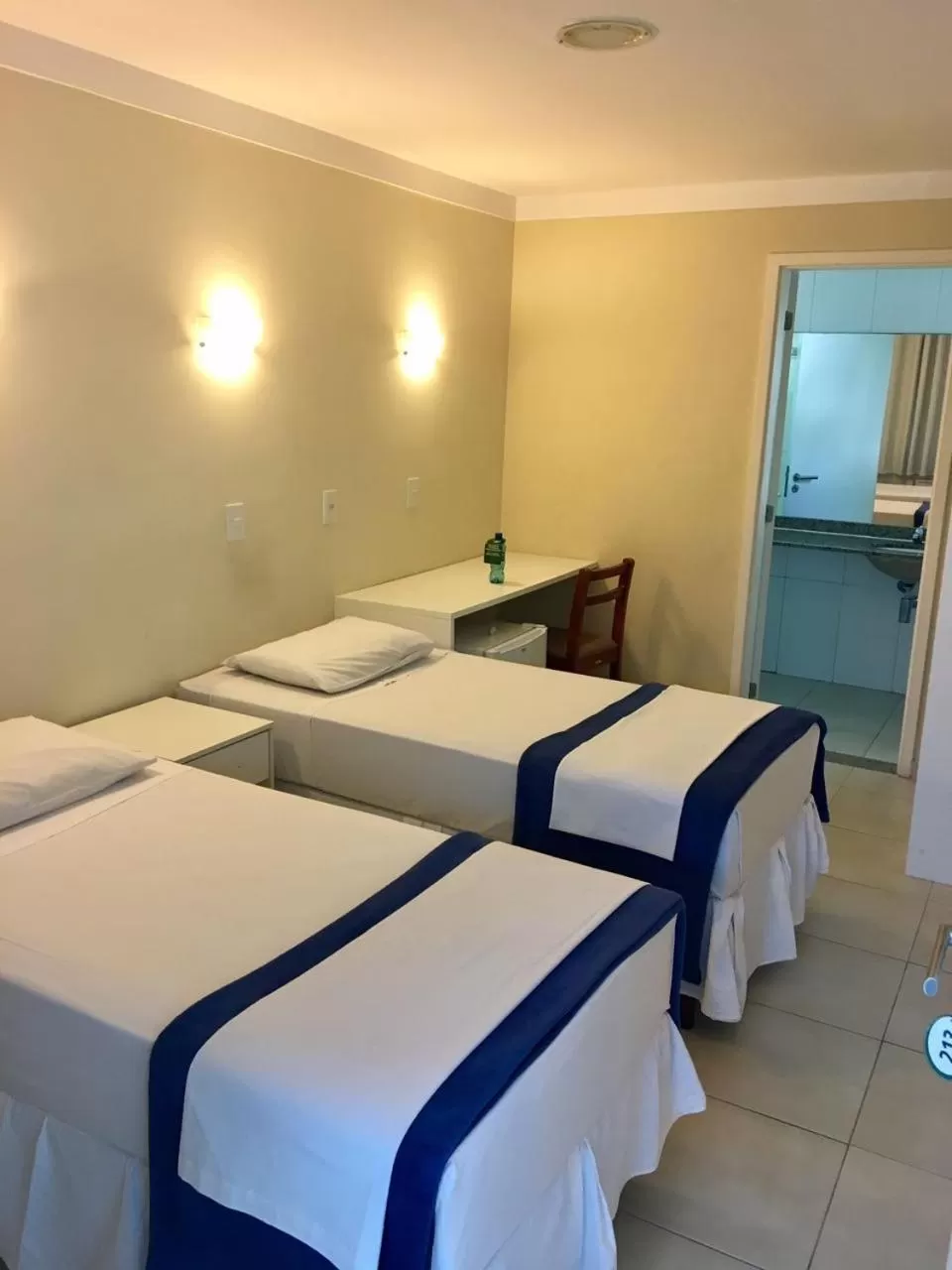 Bedroom, Bed in Hotel Cantareira