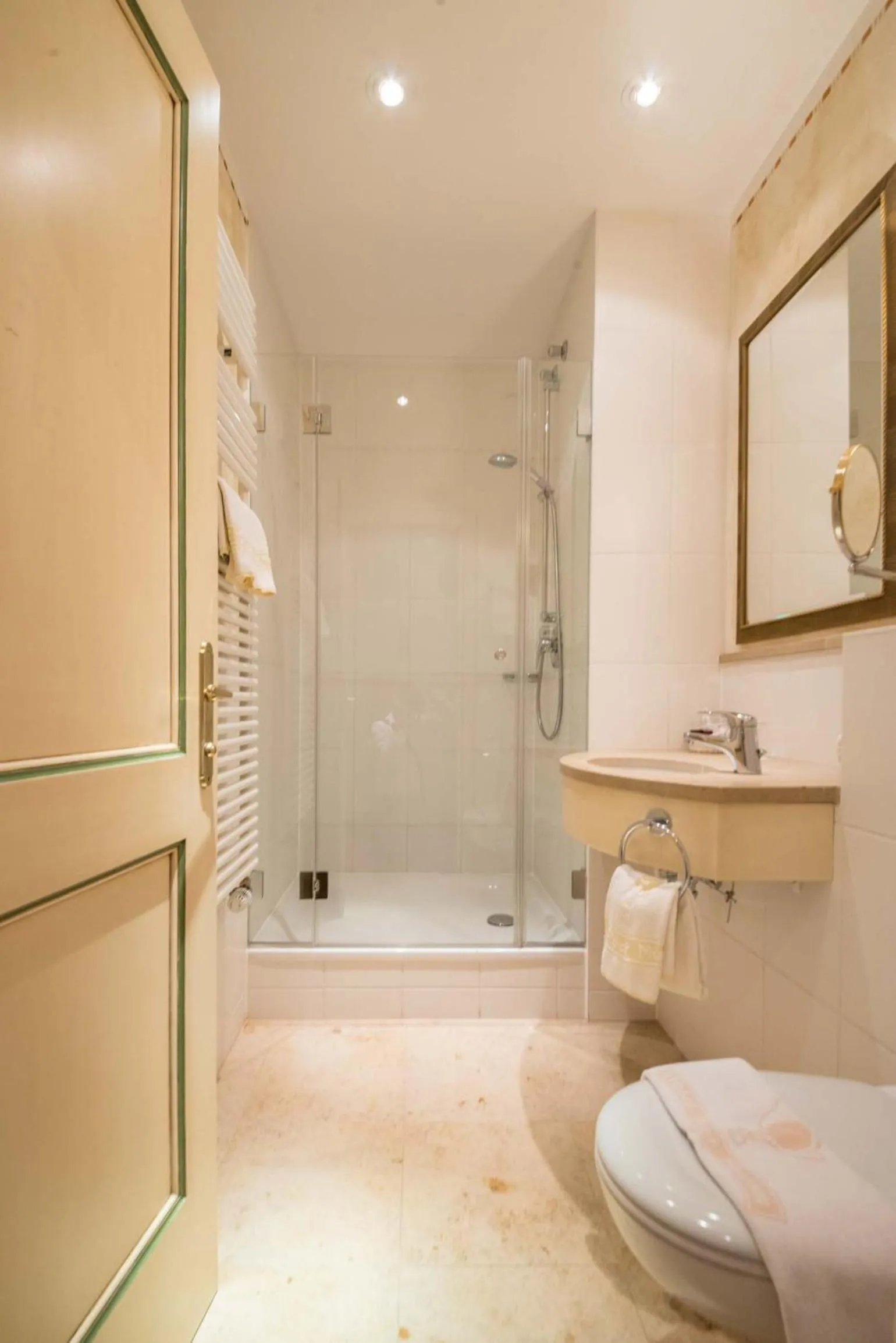 Bathroom in Hotel Post Murnau