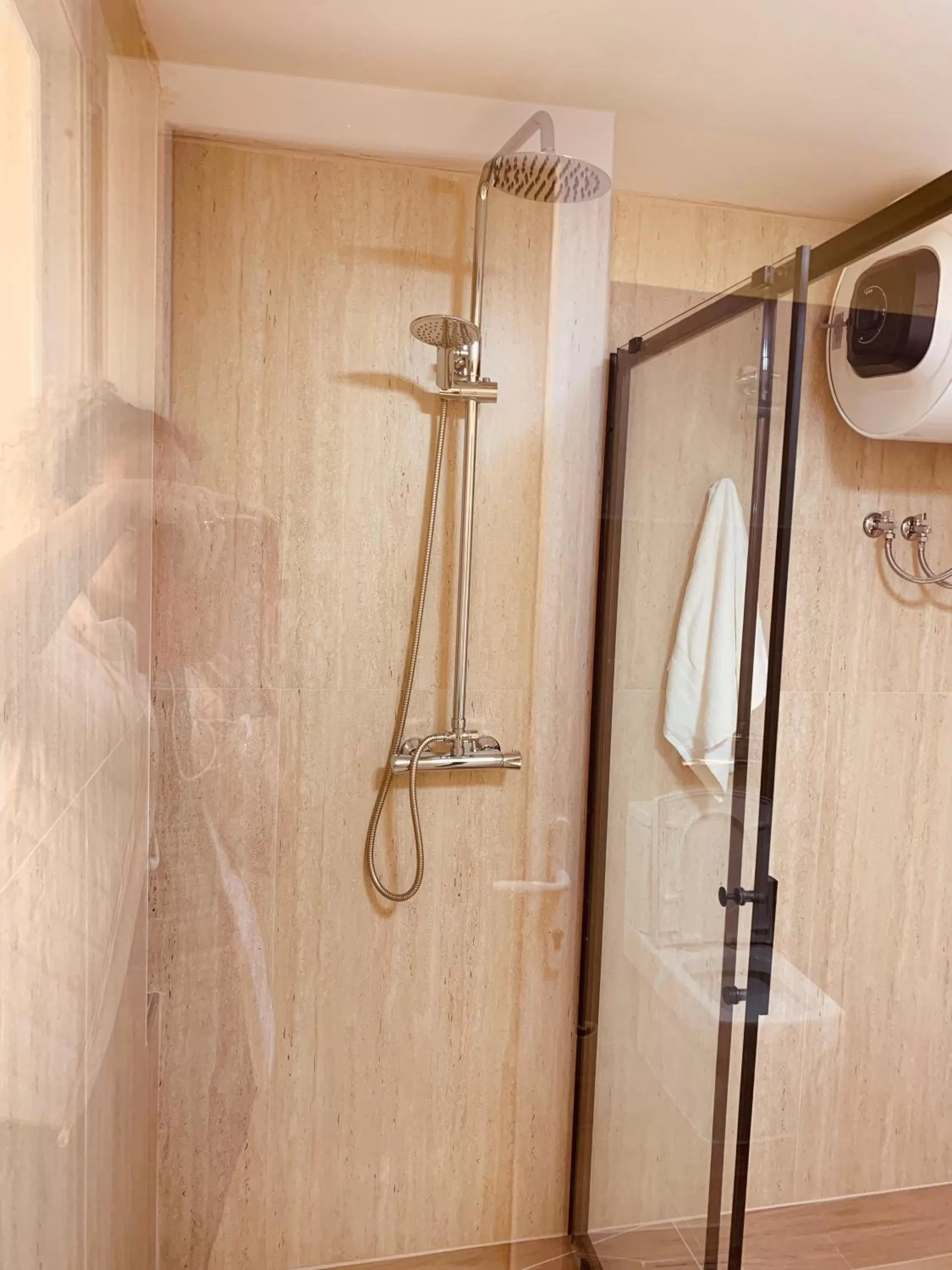 Bathroom in Auto Tana Guest House