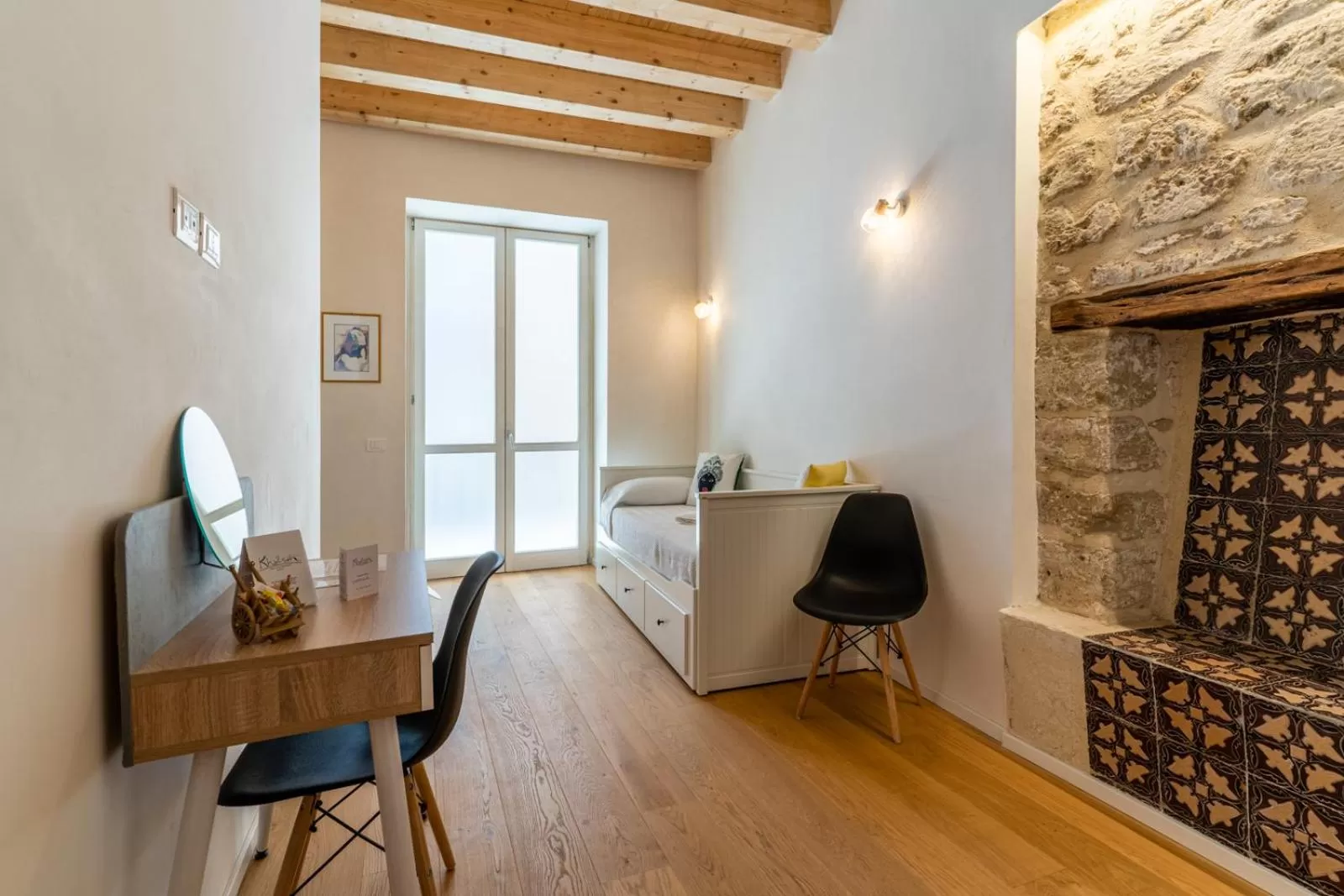 Living room, Bed in Khalisah