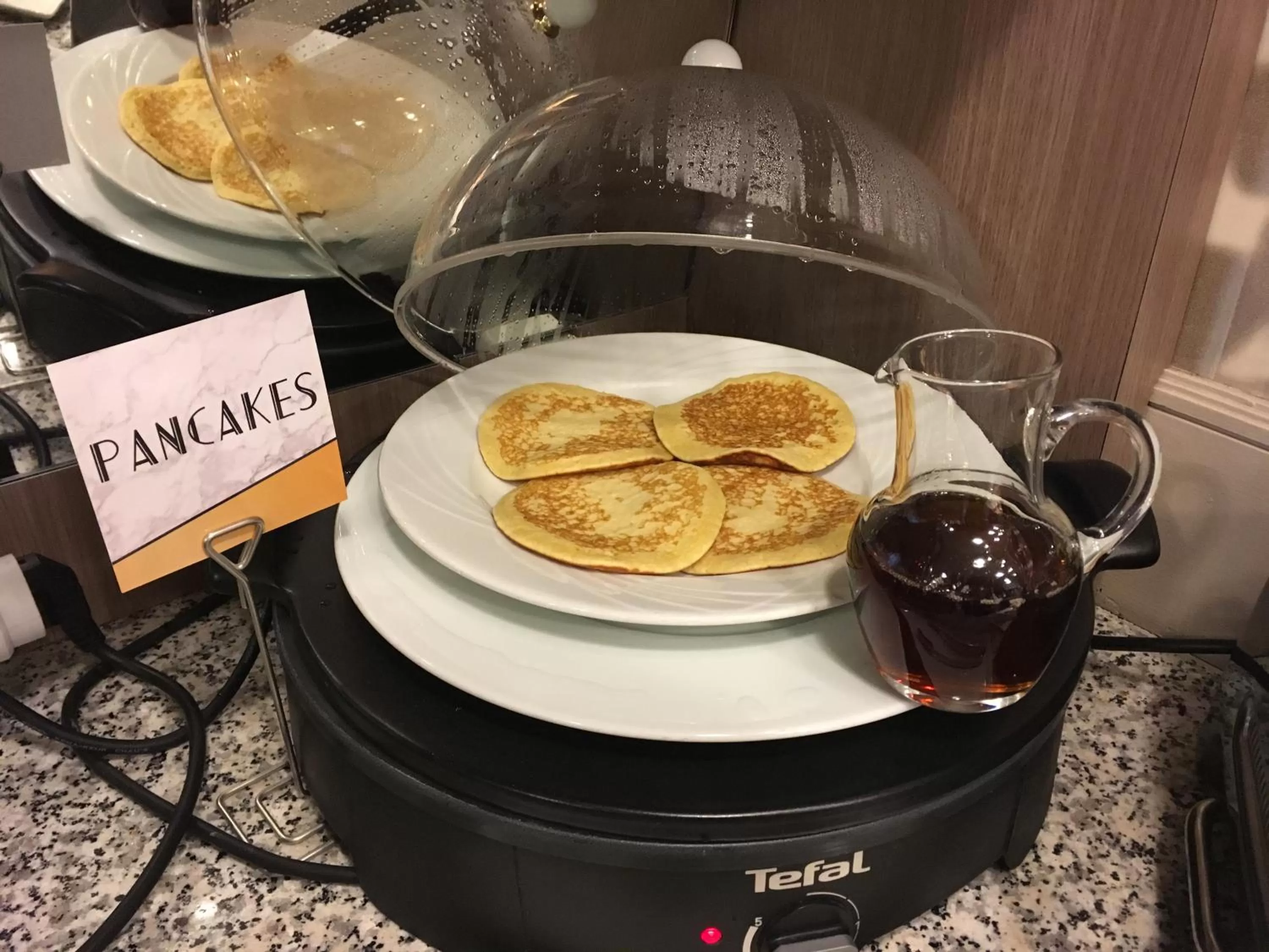 Buffet breakfast in Mercure Perpignan Centre