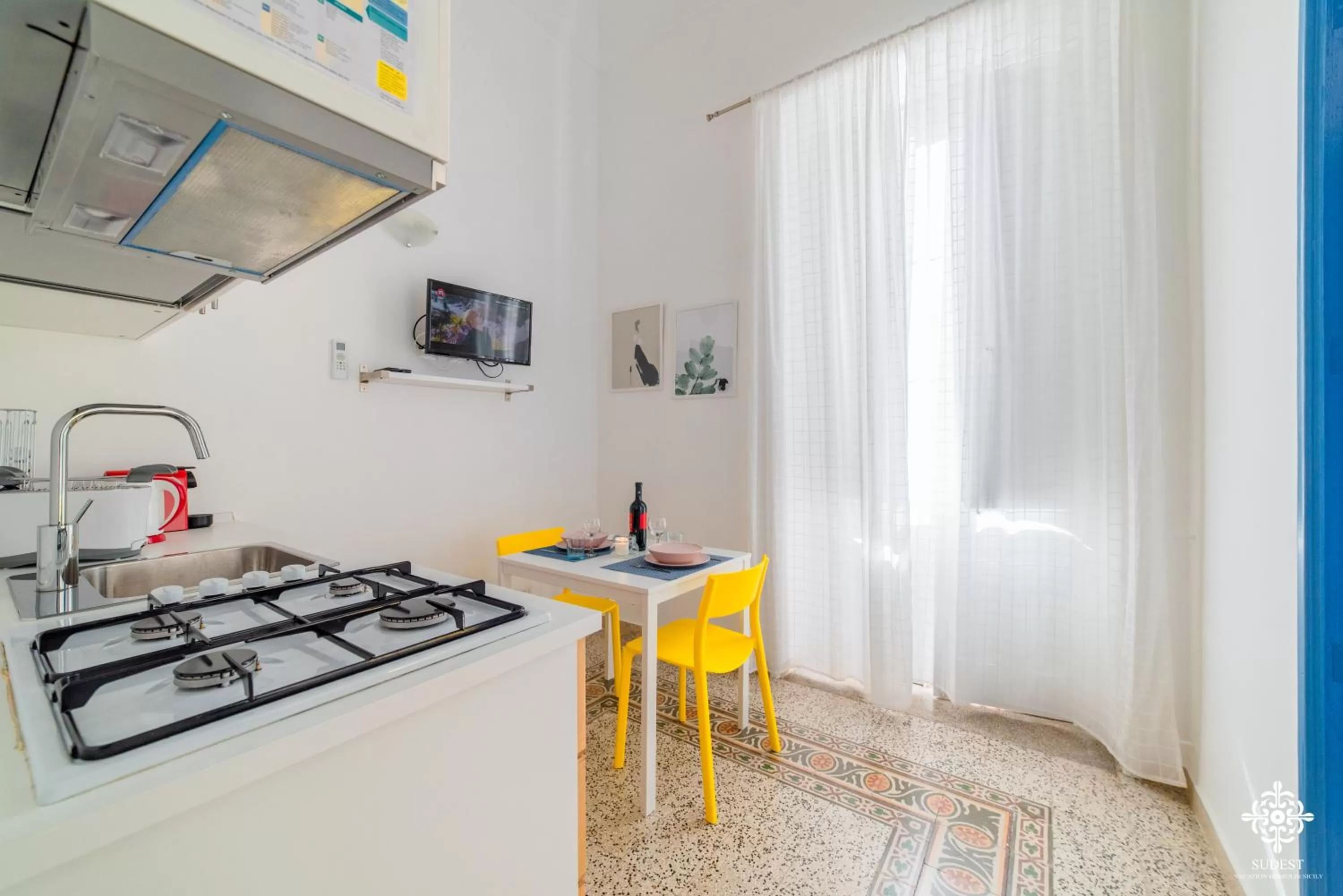 Kitchen or kitchenette in LE 4 PERLE Apartments