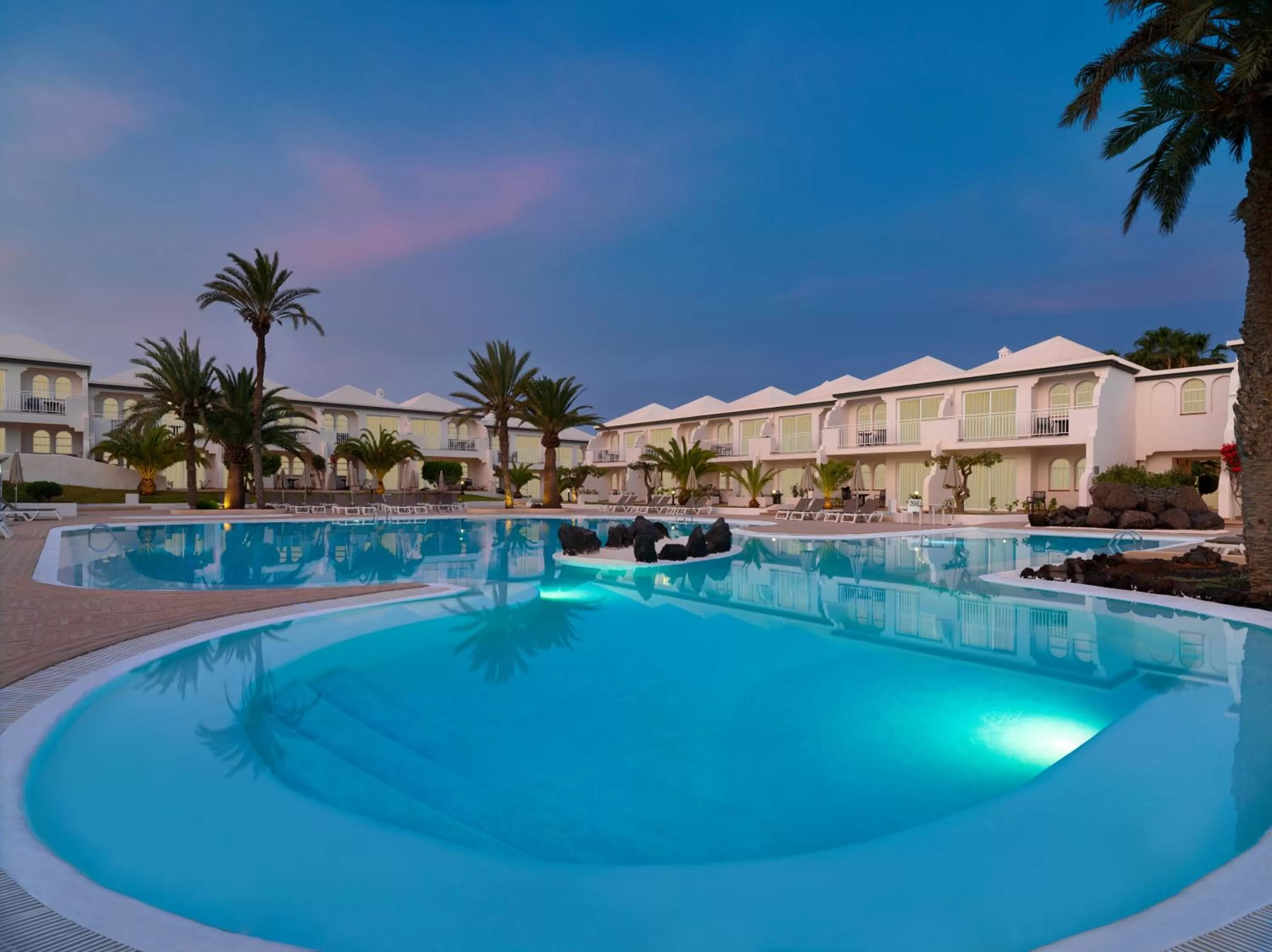 Swimming pool in H10 Ocean Suites