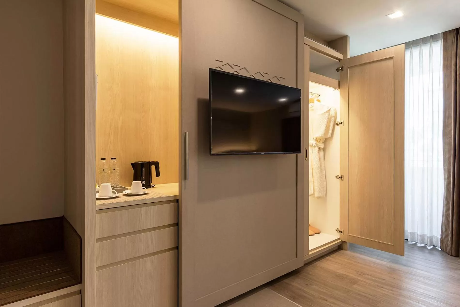 Guests in Ana Park Residence