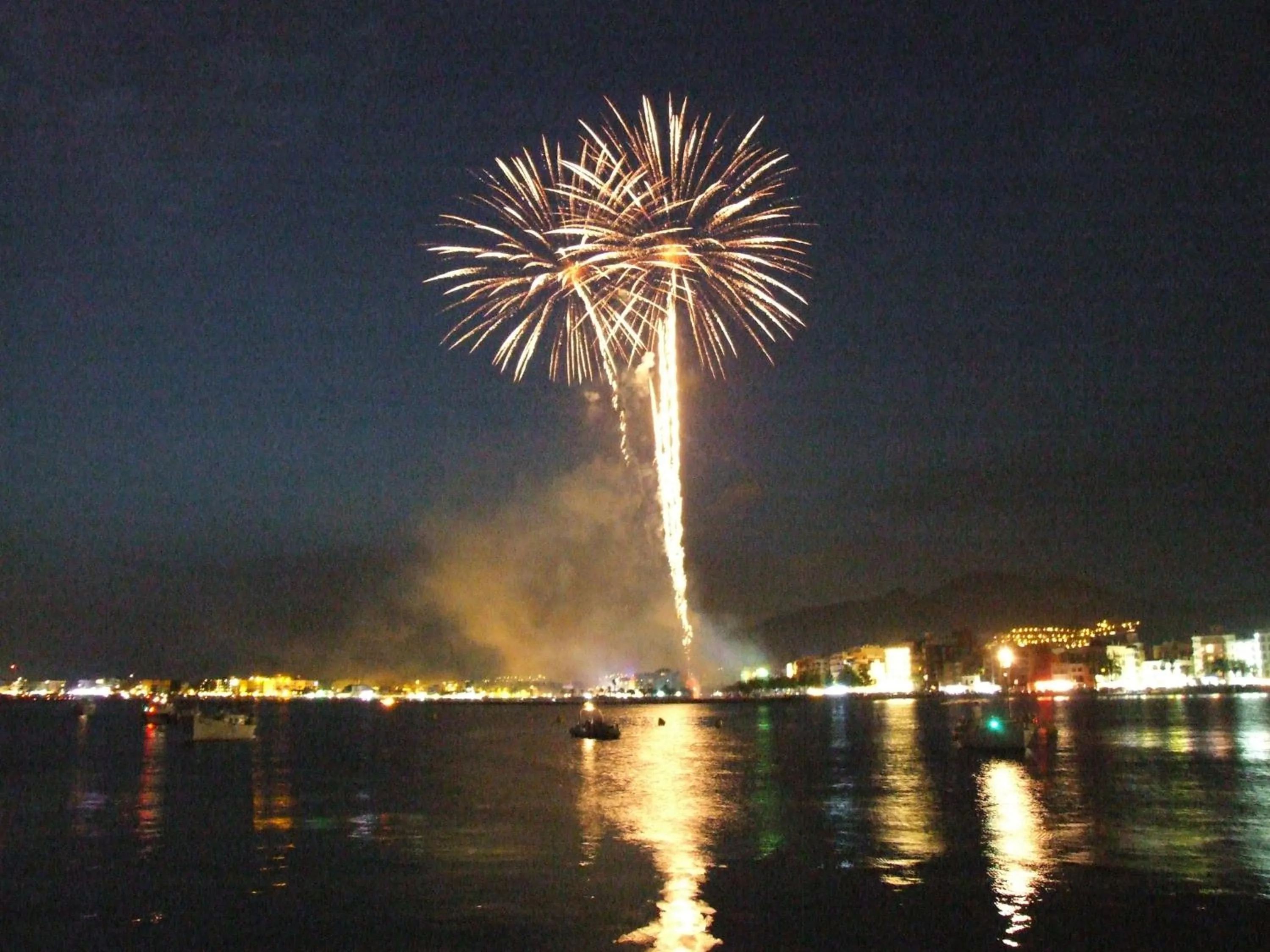 Area and facilities in Canyelles Platja