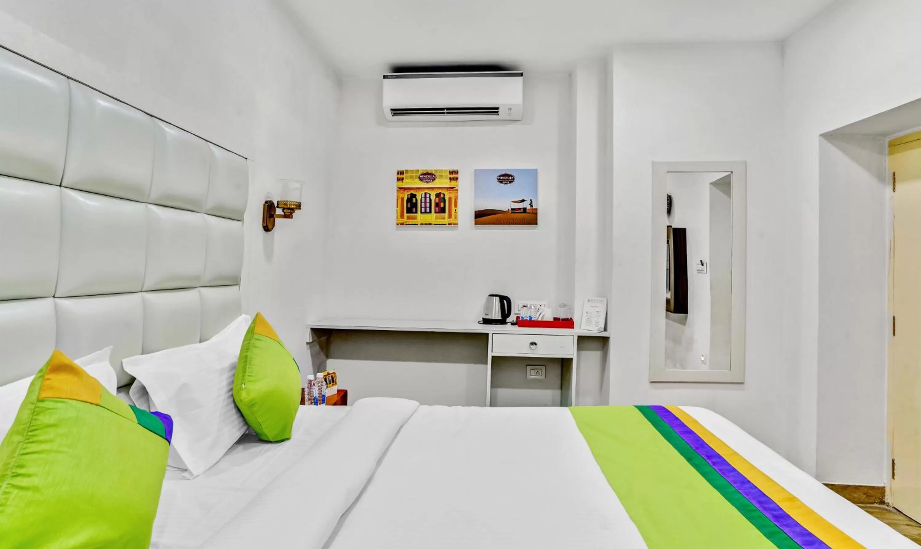 Bedroom in Hotel Hinduja Fort