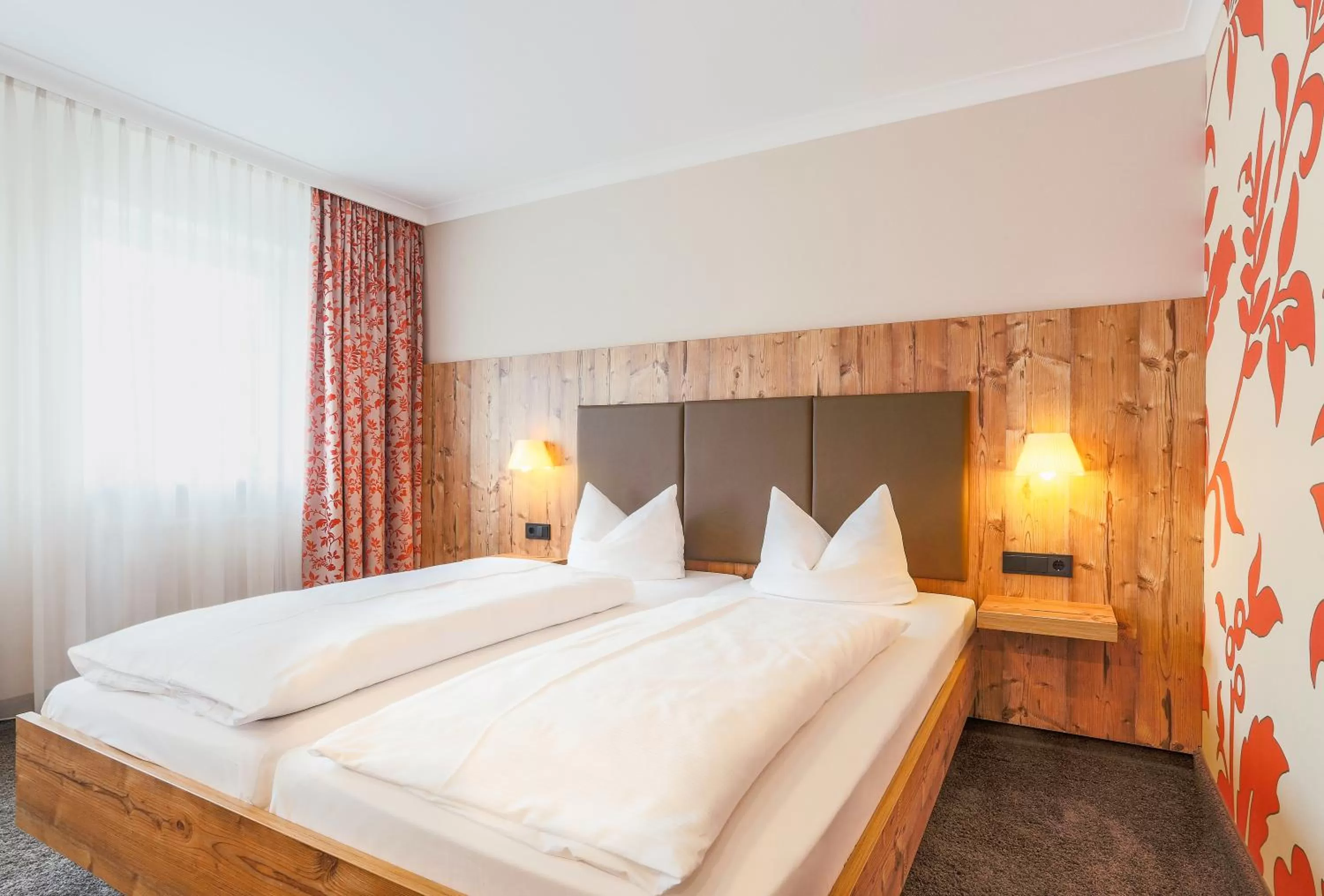 Photo of the whole room, Bed in Hotel - Restaurant Erich Rödiger