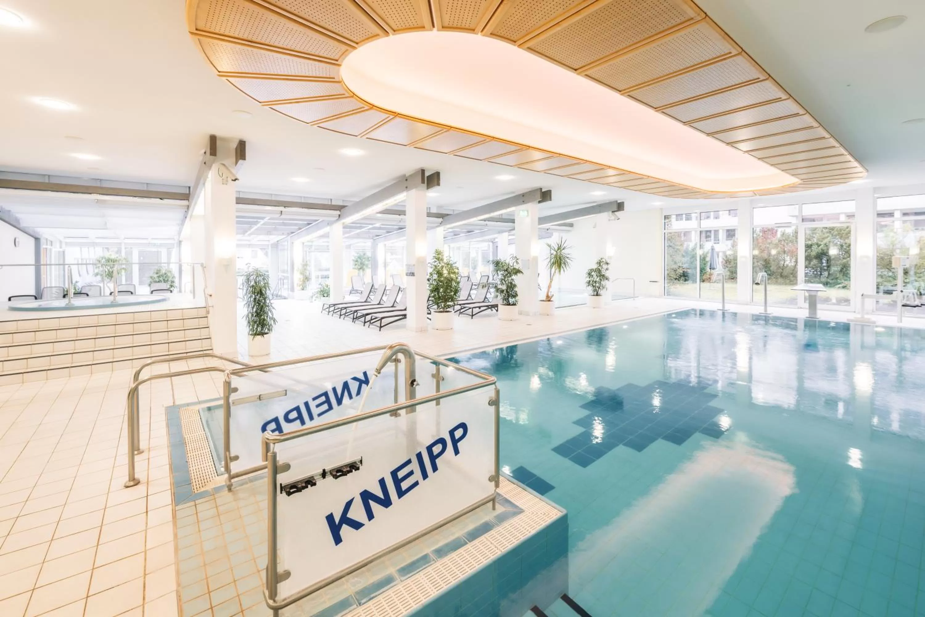 Hot Spring Bath, Swimming Pool in feelMOOR - Gesundresort Bad Wurzach