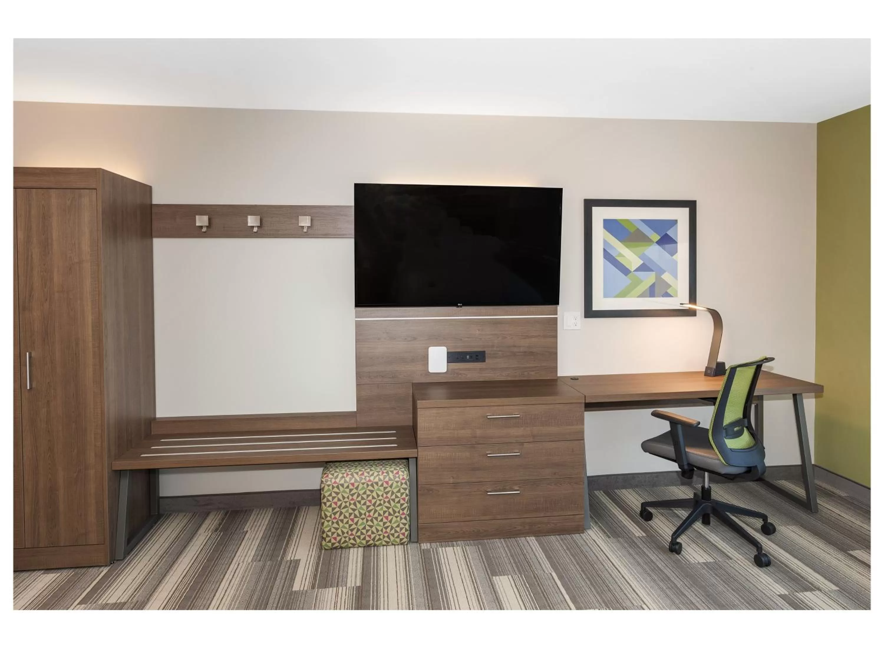 Property building in Holiday Inn Express & Suites - Hudson I-94 by IHG
