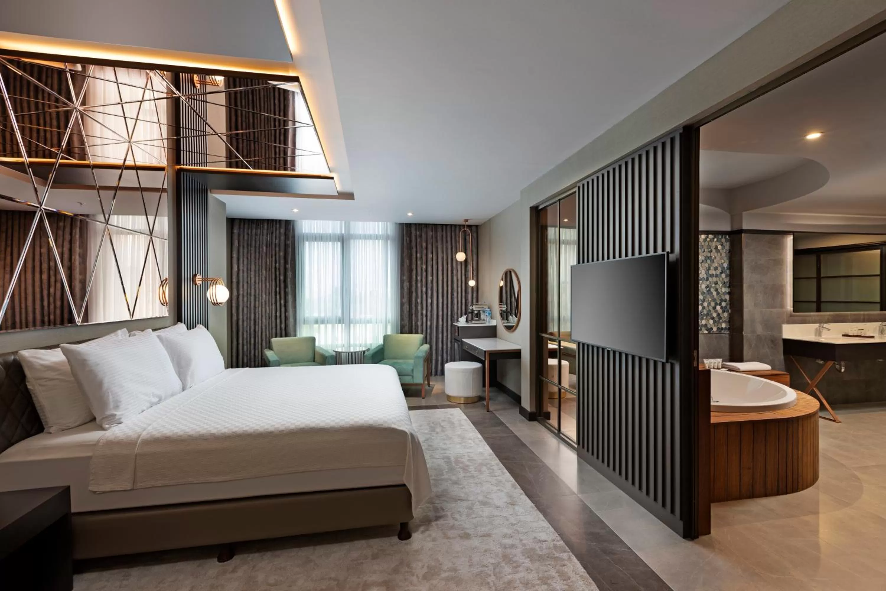 Bedroom, Bed in Limak Skopje Luxury Hotel