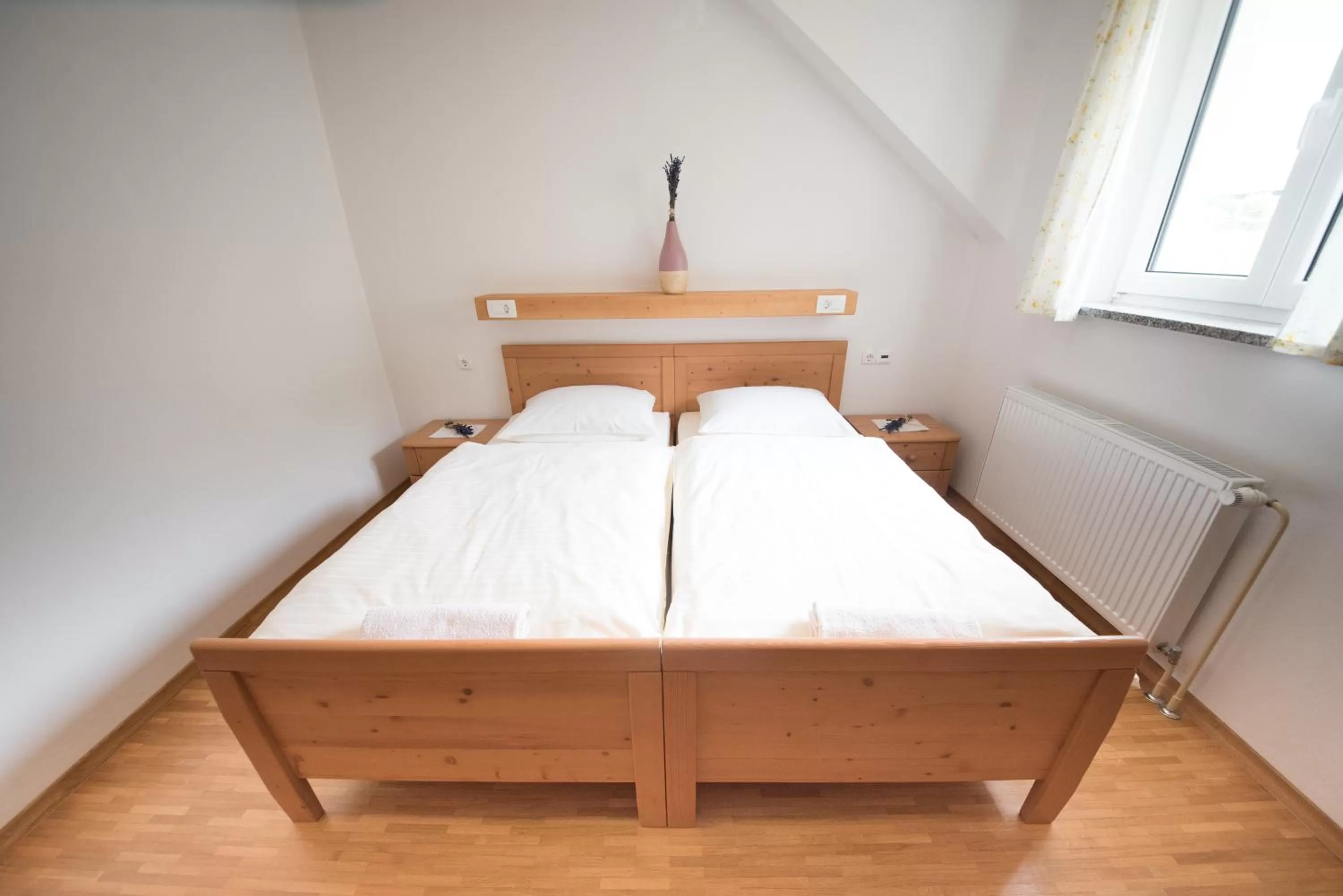 Bed in Tourist Farm Pr'Dovar