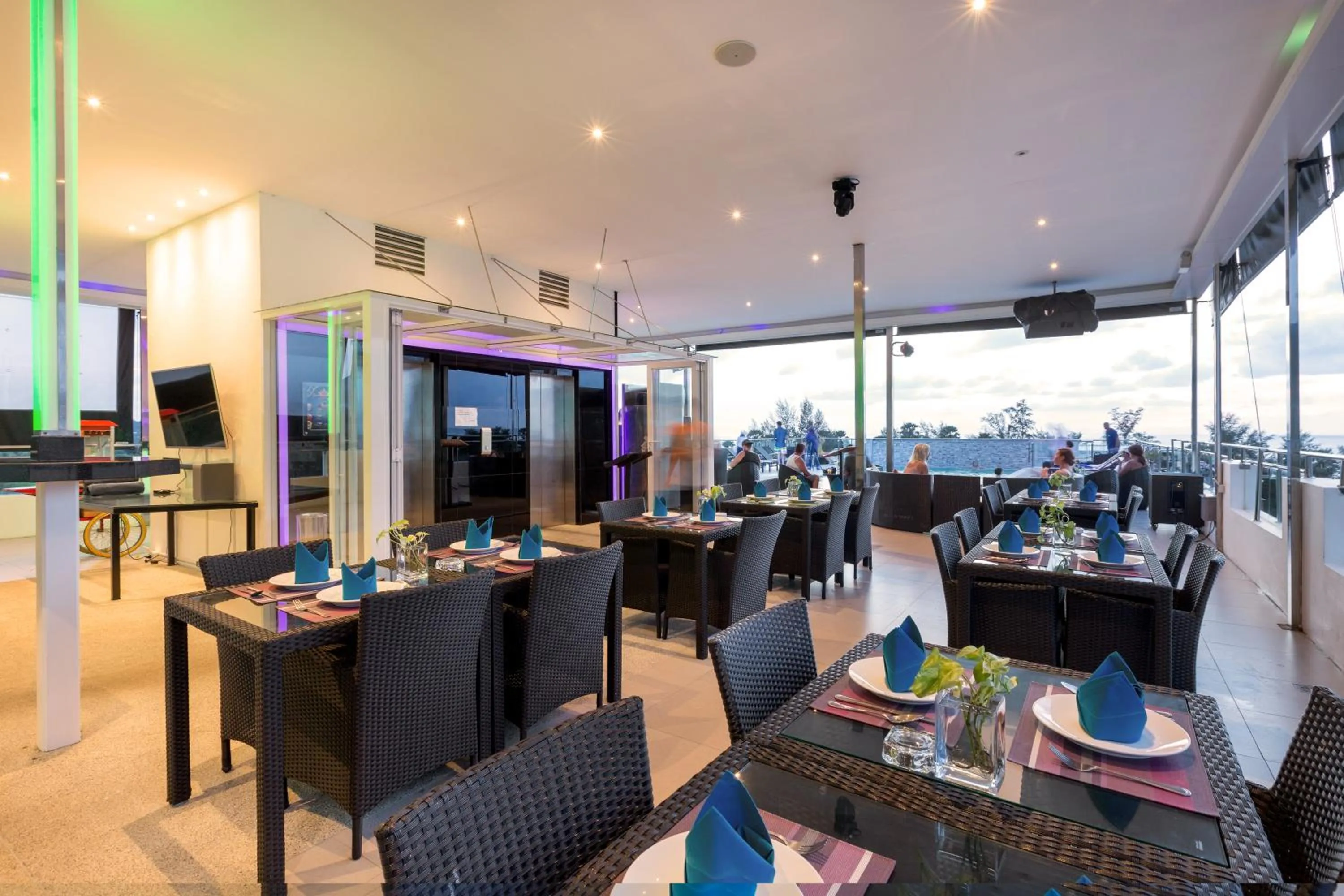 Restaurant/places to eat in Grand Sunset Hotel Phuket