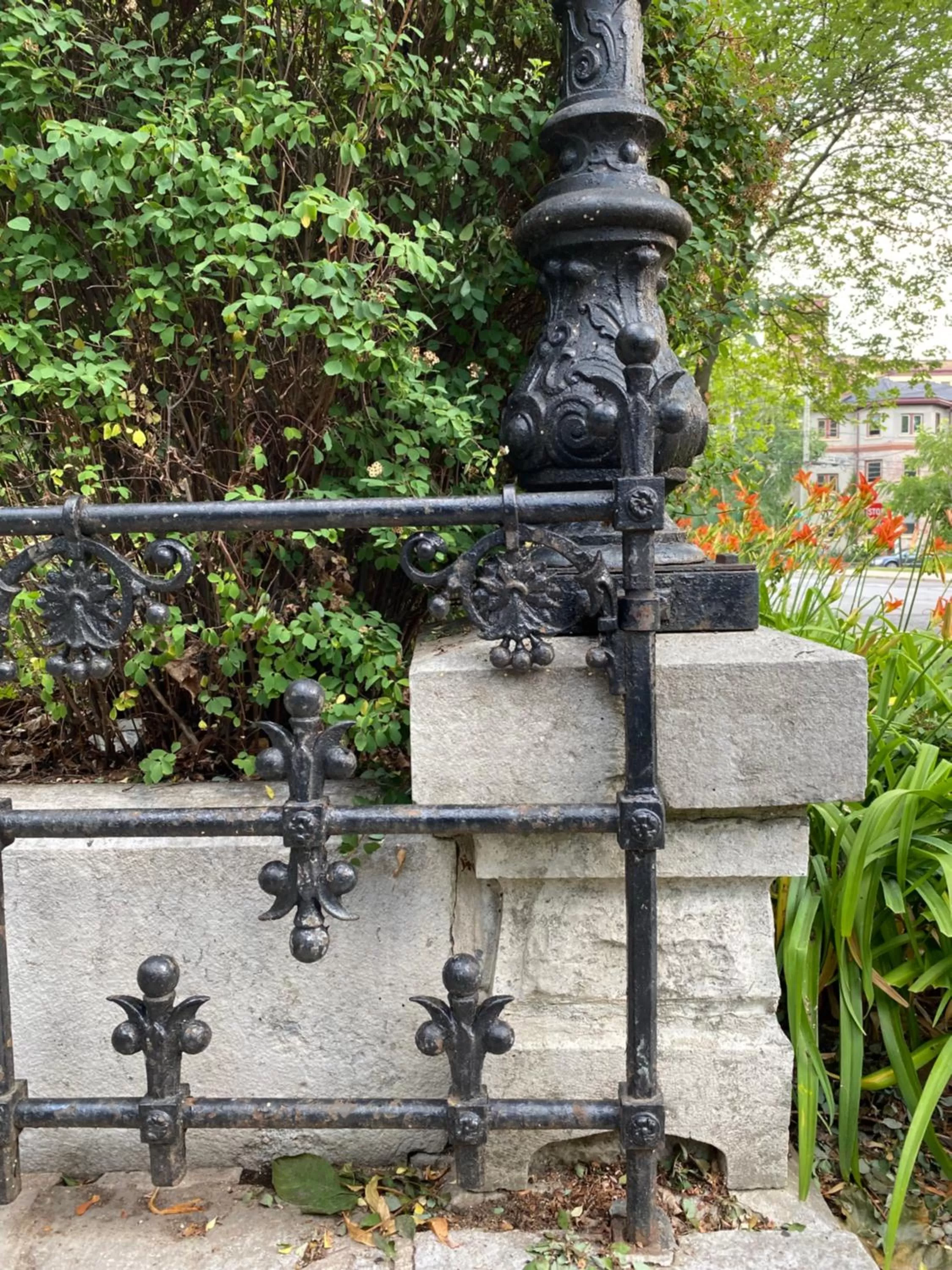 Facade/entrance in Hochelaga Inn