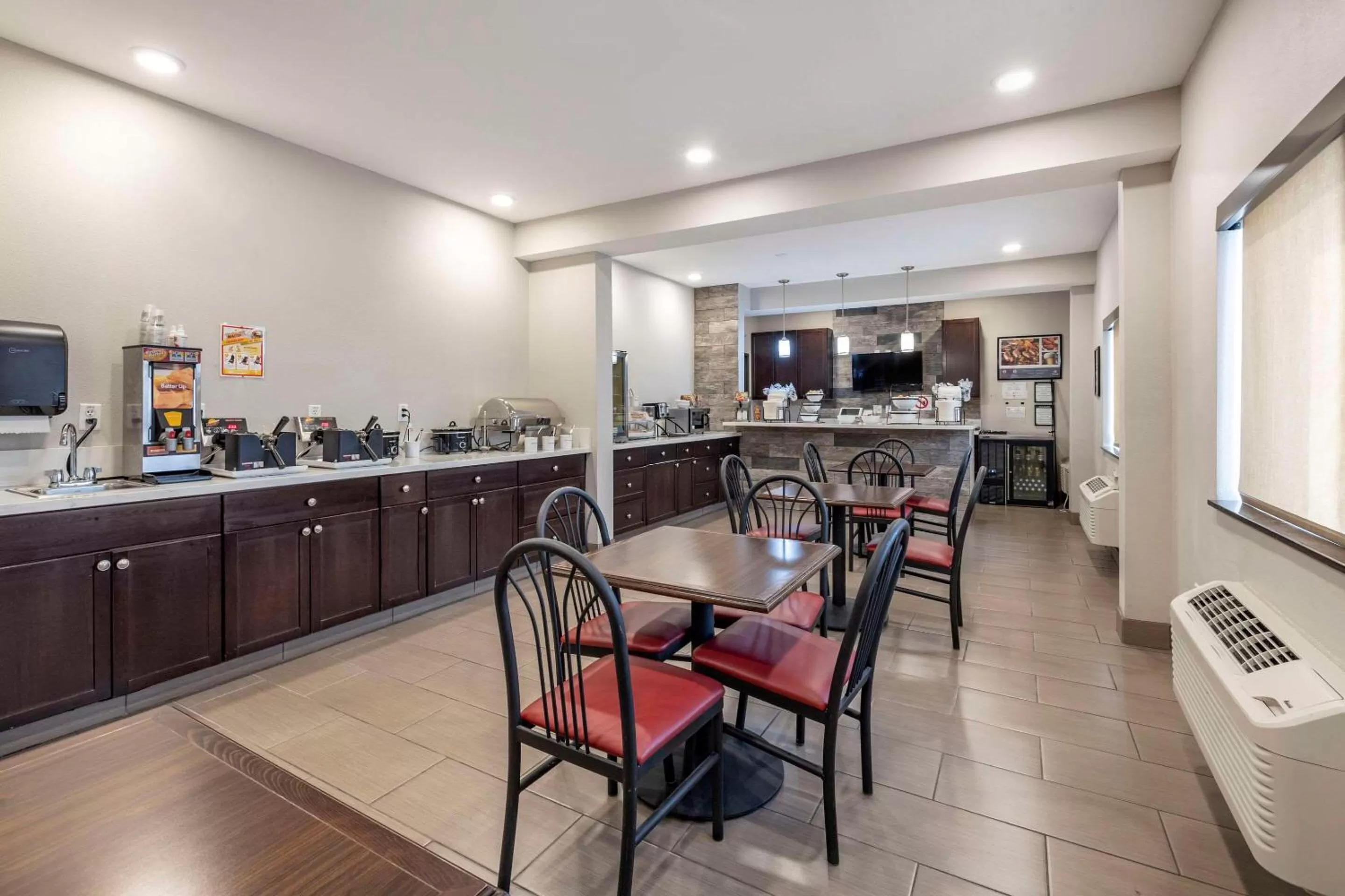 Breakfast in Clarion Inn Kingman I-40 Route 66