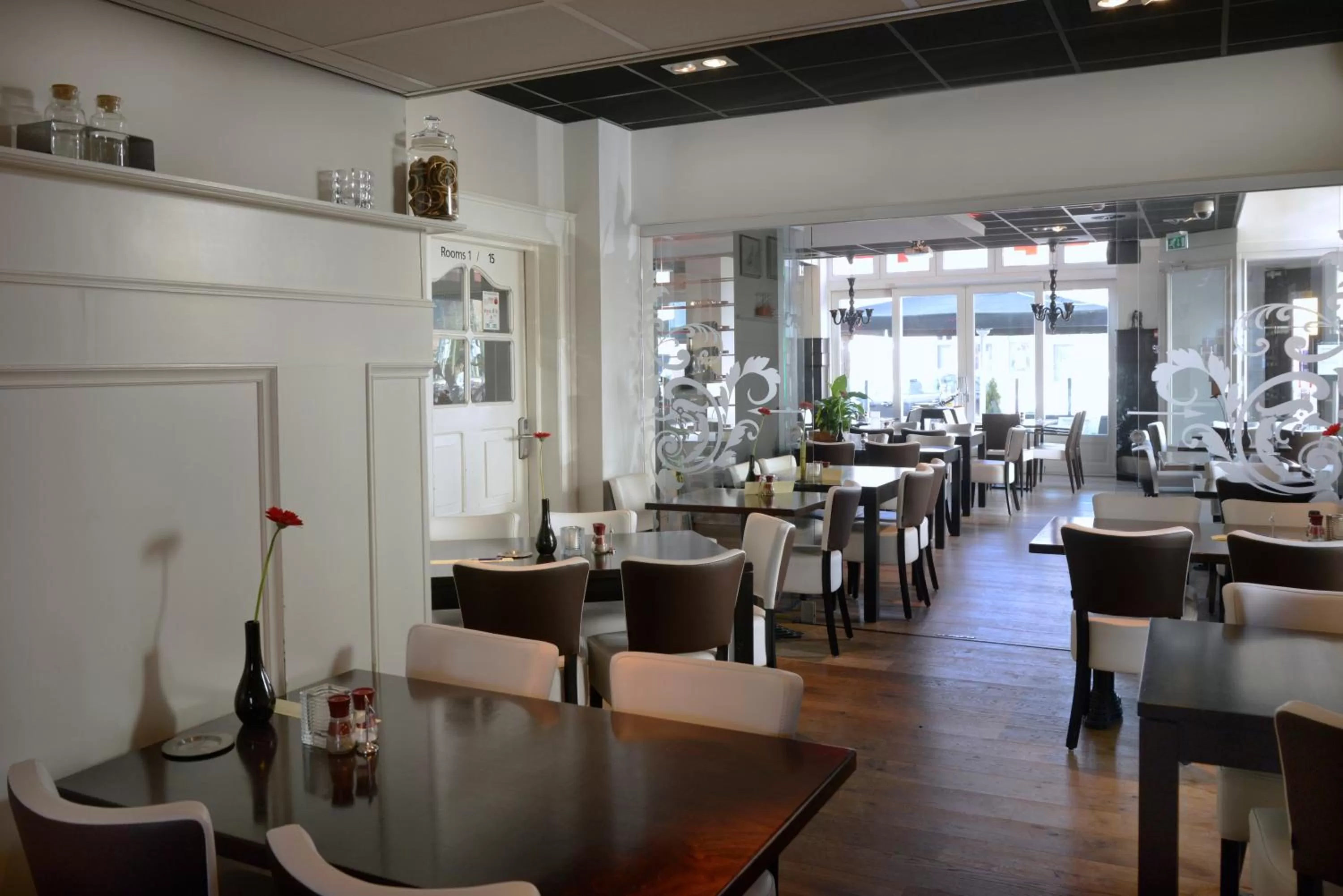 Restaurant/places to eat in Hotel Benno