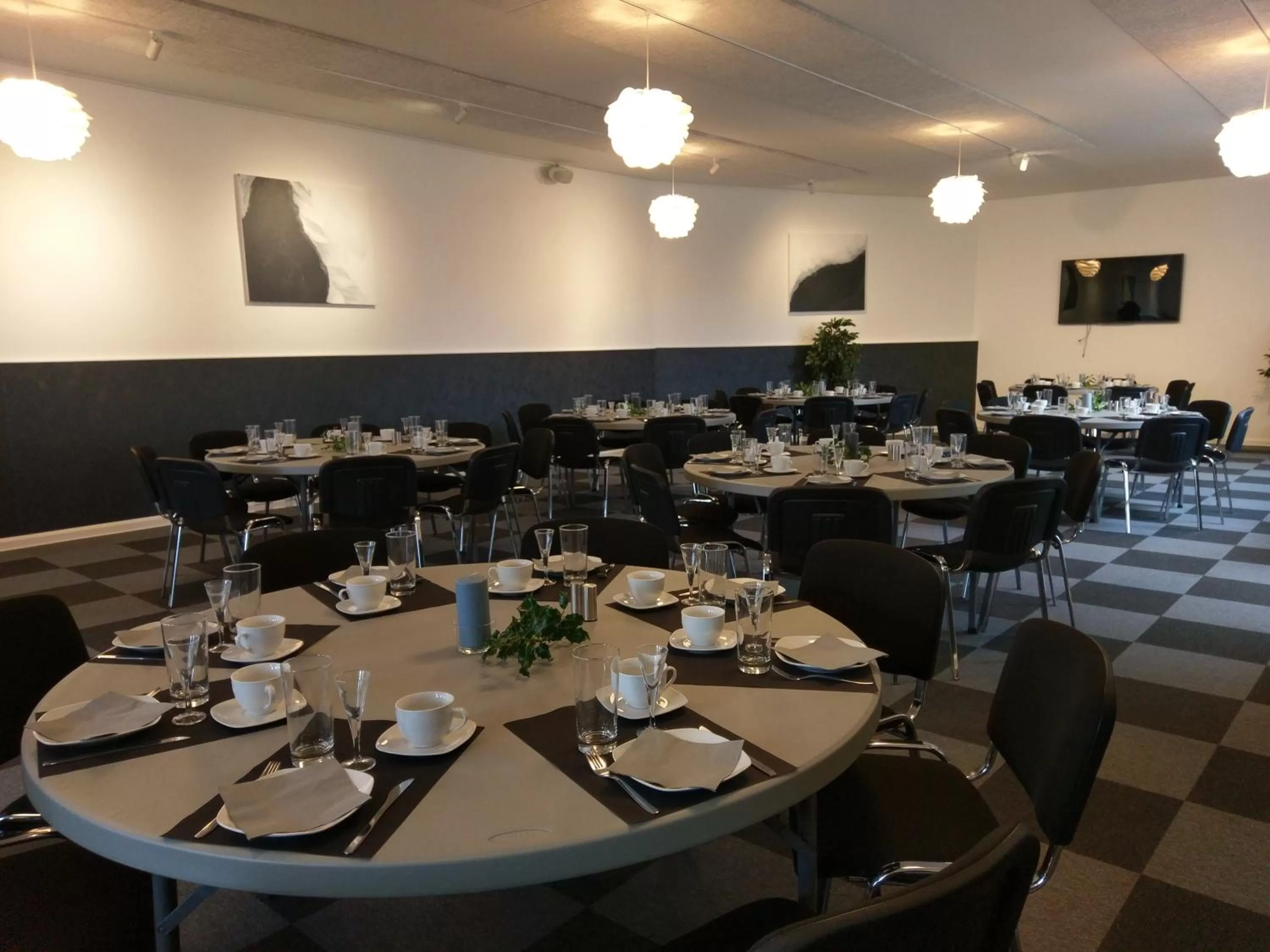 Banquet/Function facilities, Restaurant/Places to Eat in Kanns Hotel