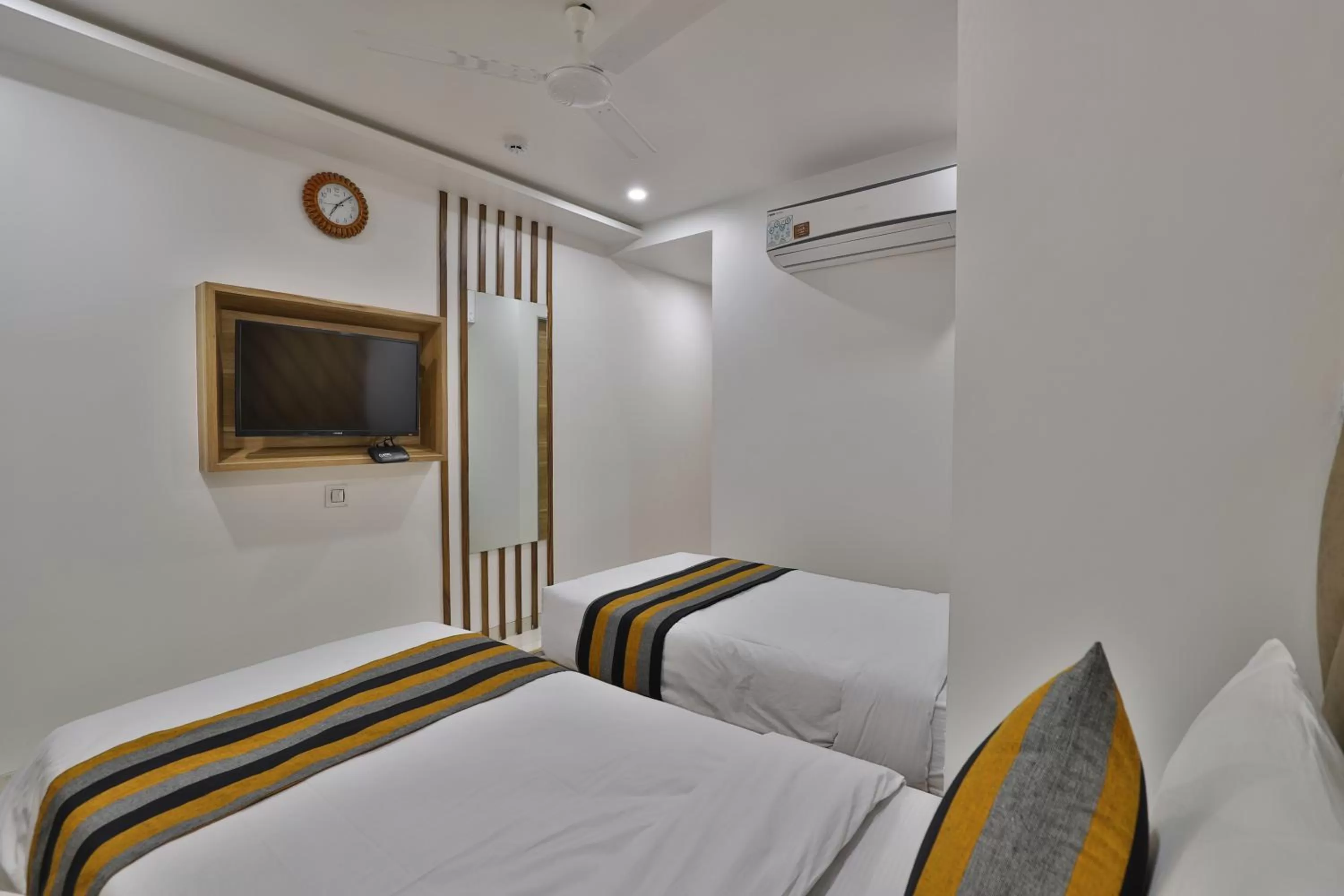 Photo of the whole room, Bed in HOTEL LE GRAND