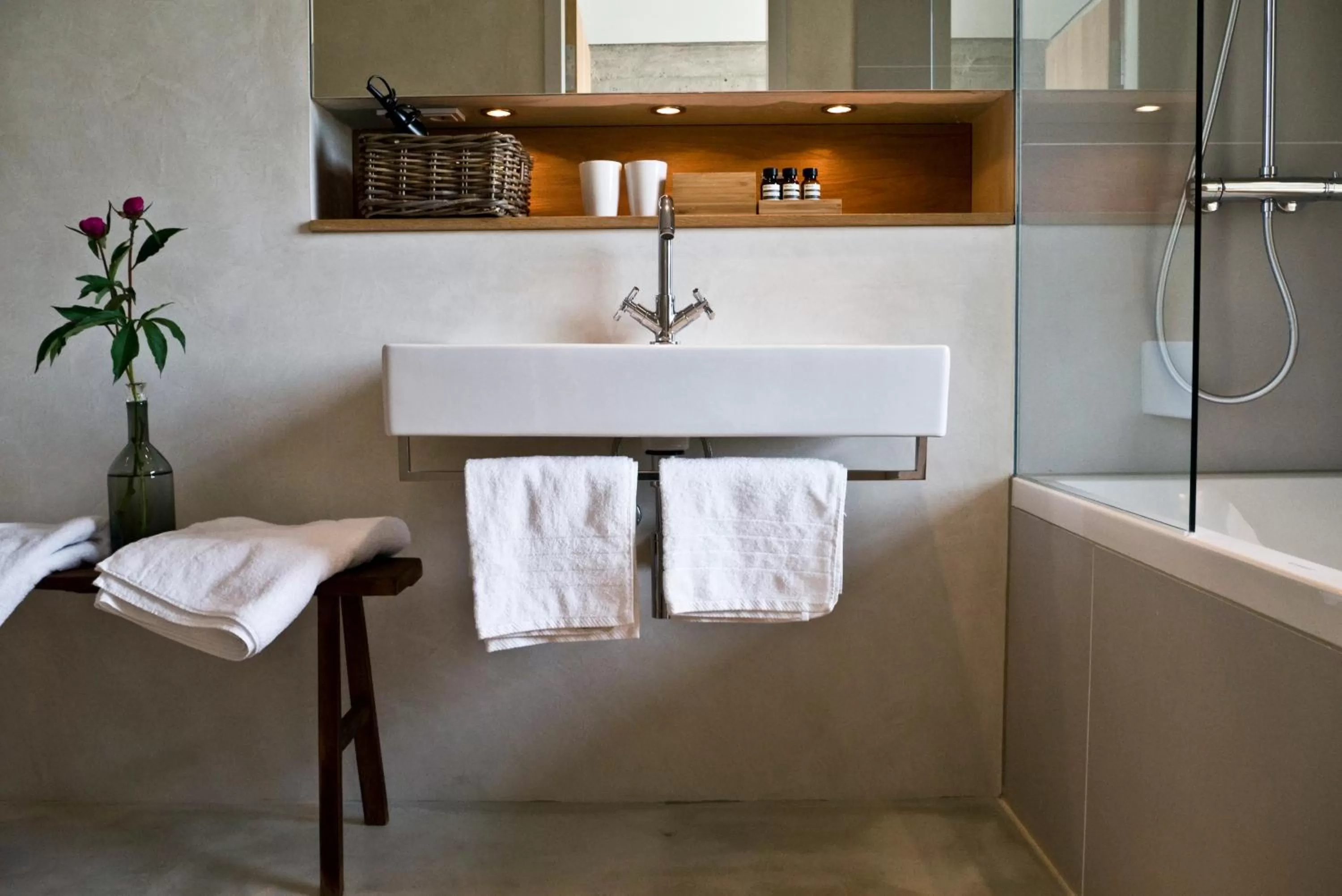 Toilet in Speicher7 Hotel