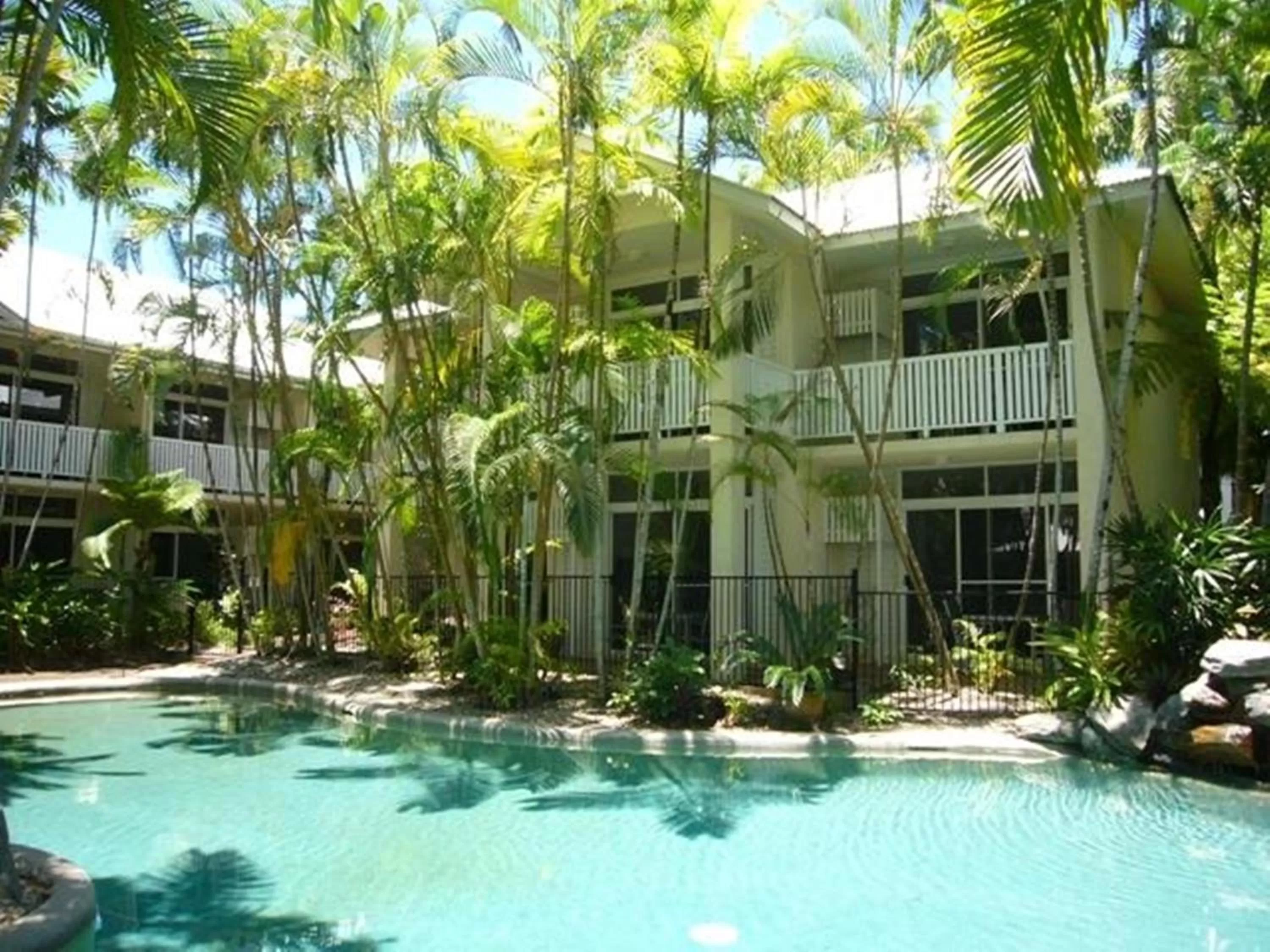 Swimming pool in Port Douglas Retreat