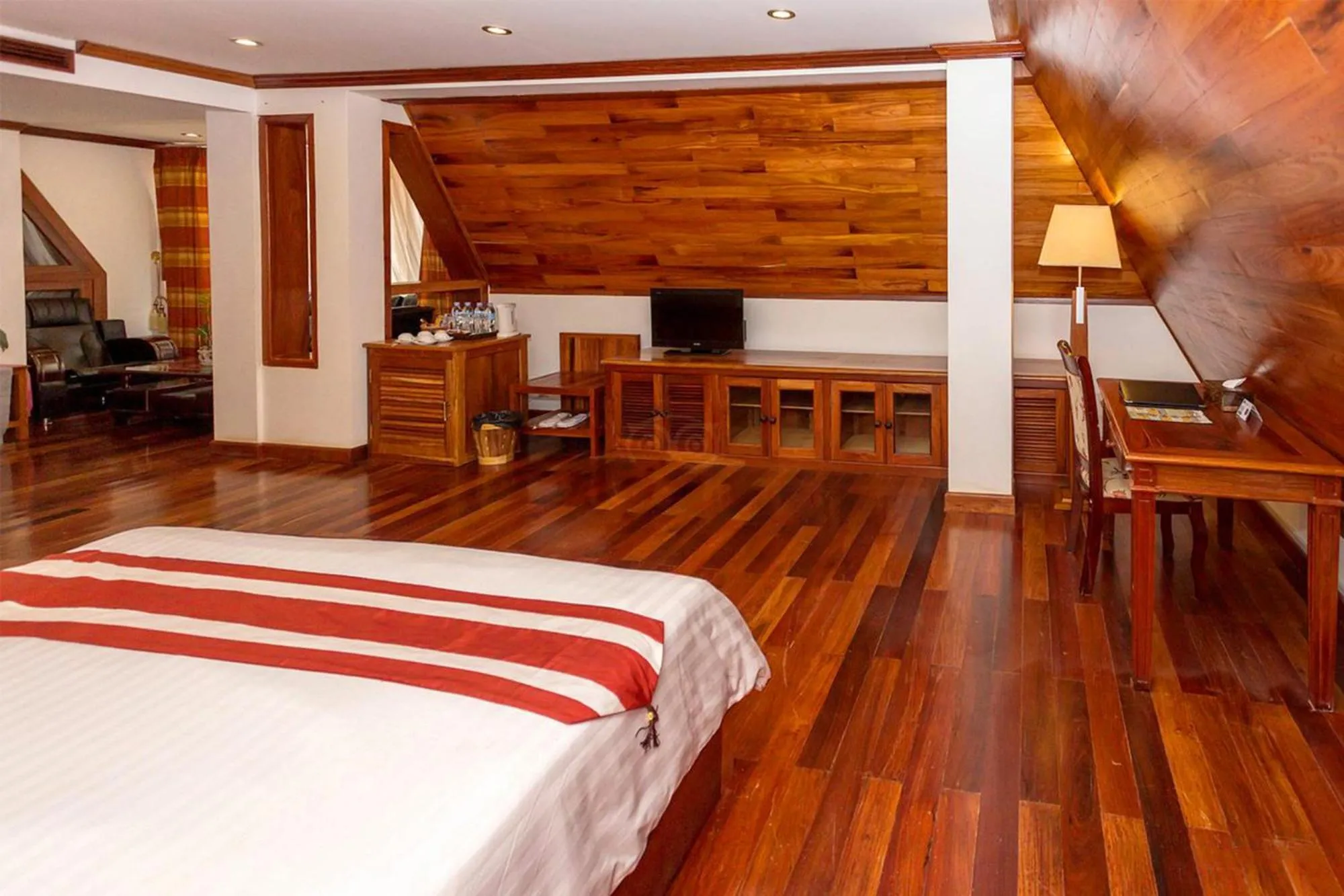 Bedroom, Bed in Cheathata CTA Hotel Siem Reap