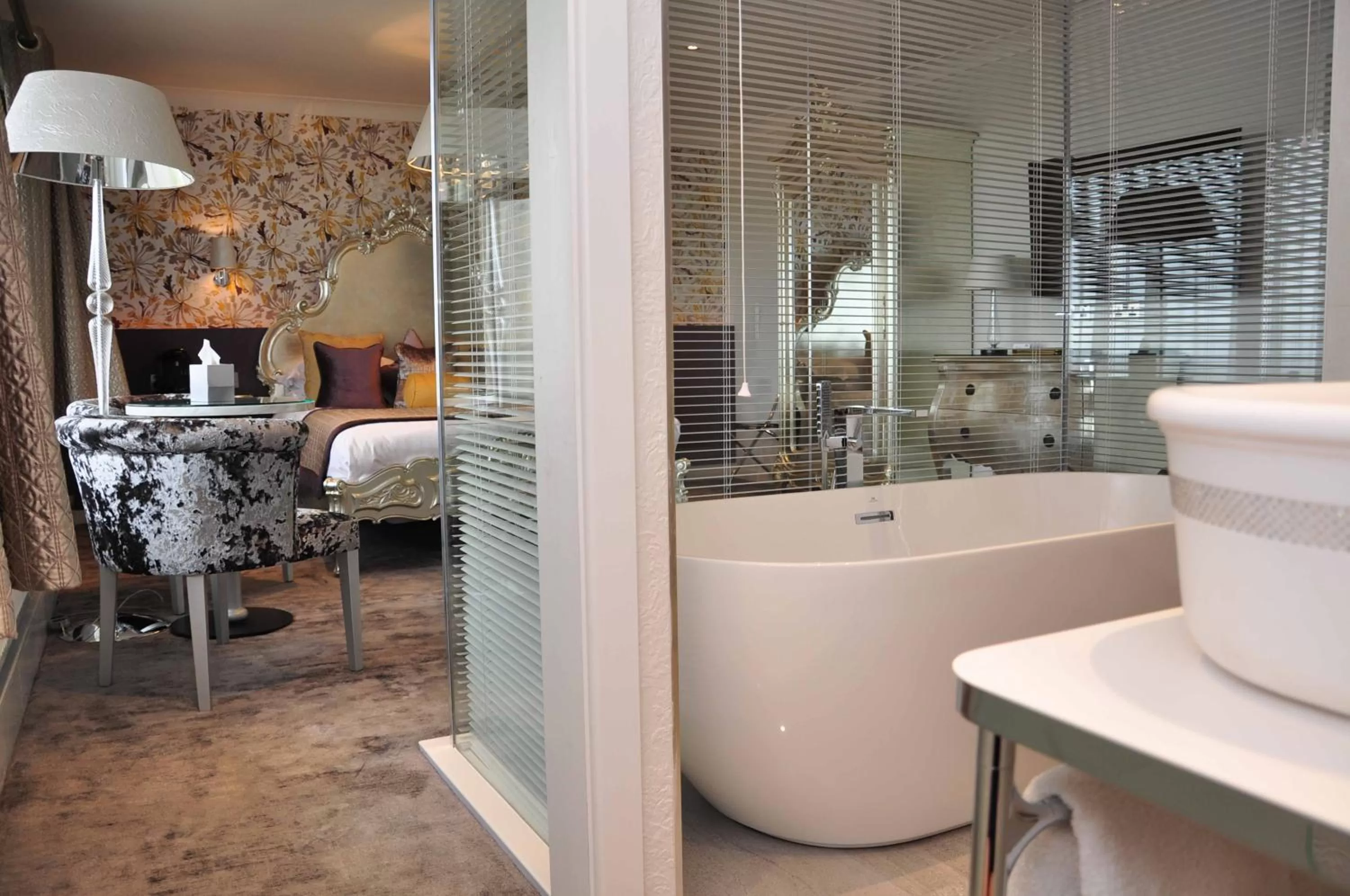 Bathroom, Bed in Banff Springs Hotel