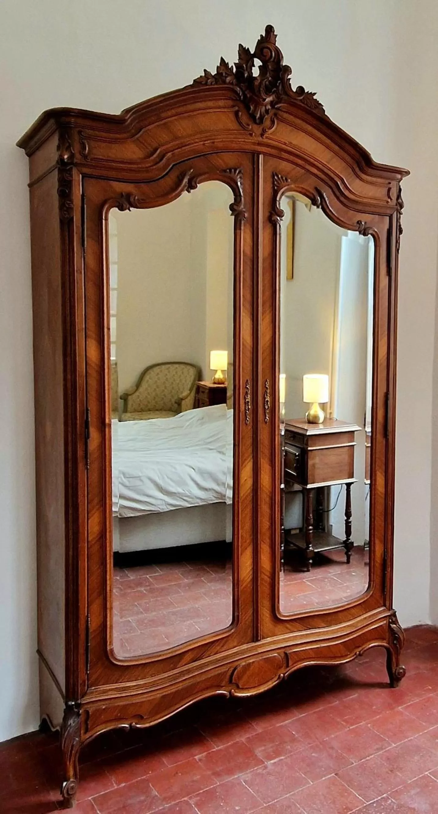 wardrobe, Bed in La Tour de Pezene