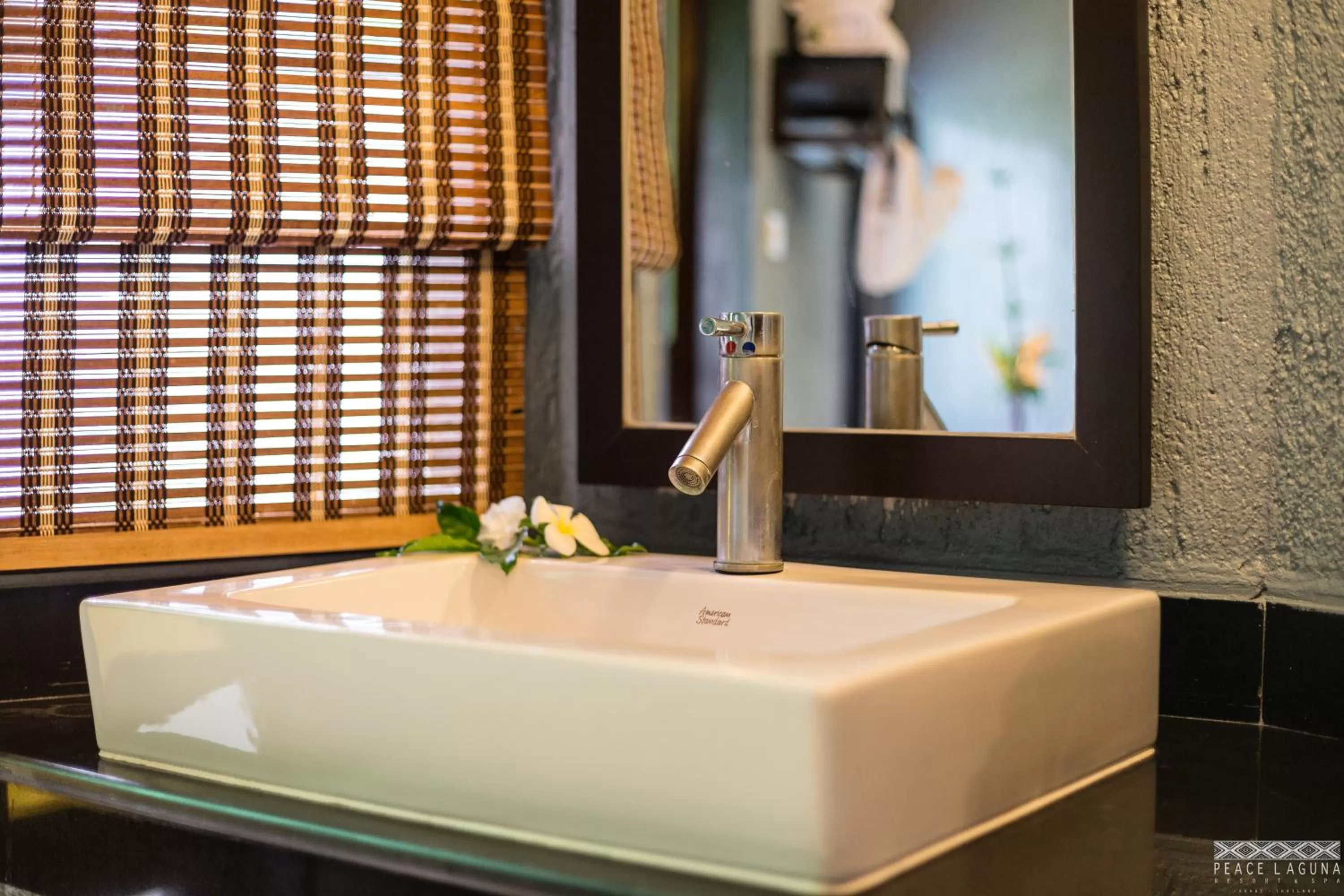 Decorative detail in Peace Laguna Resort & Spa