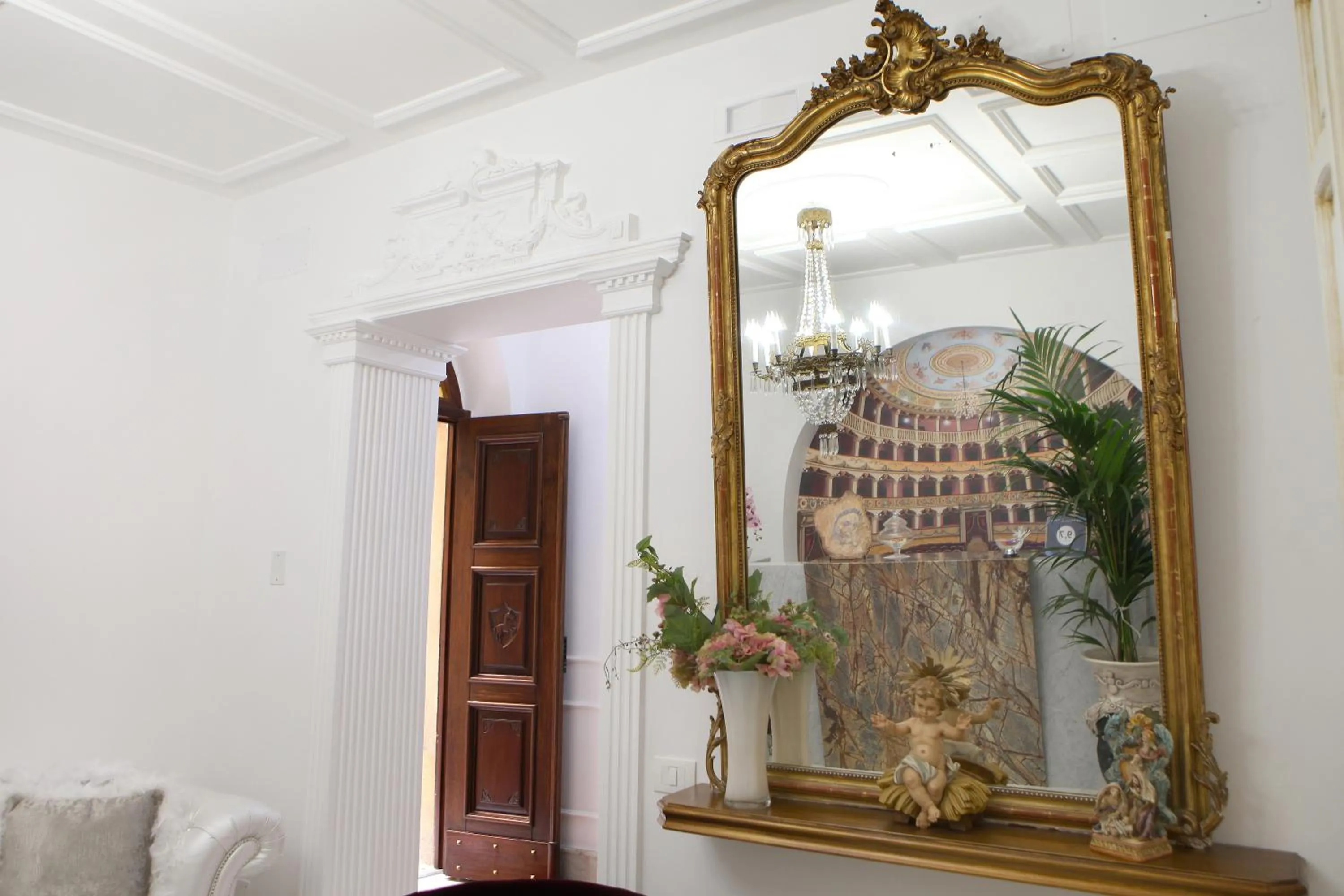 Lobby or reception in B&B Palazzo del Teatro
