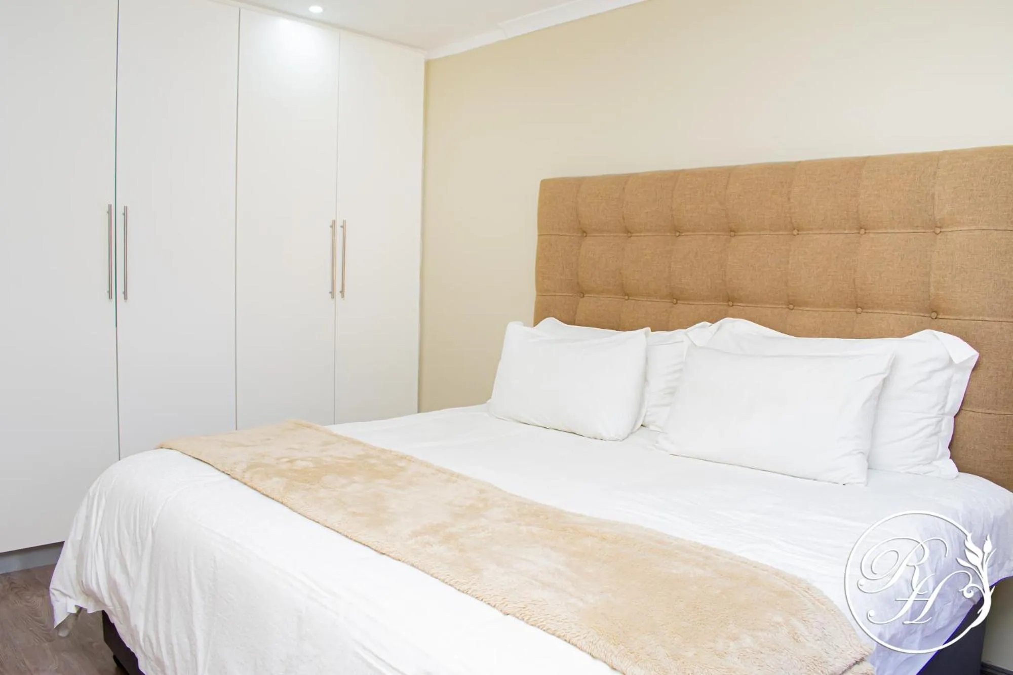 Bed in Roseland House Self Catering