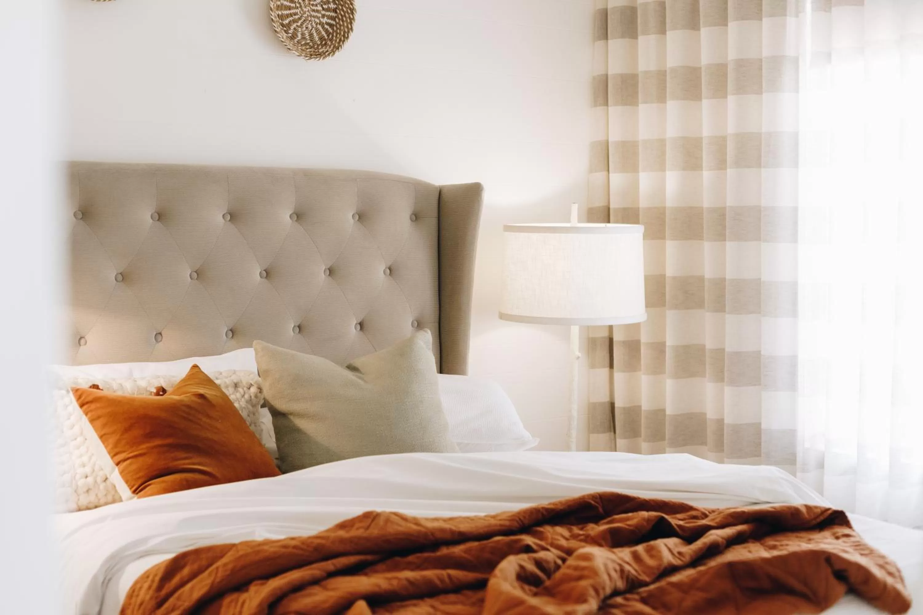 Bed in Esperance Chalet Village