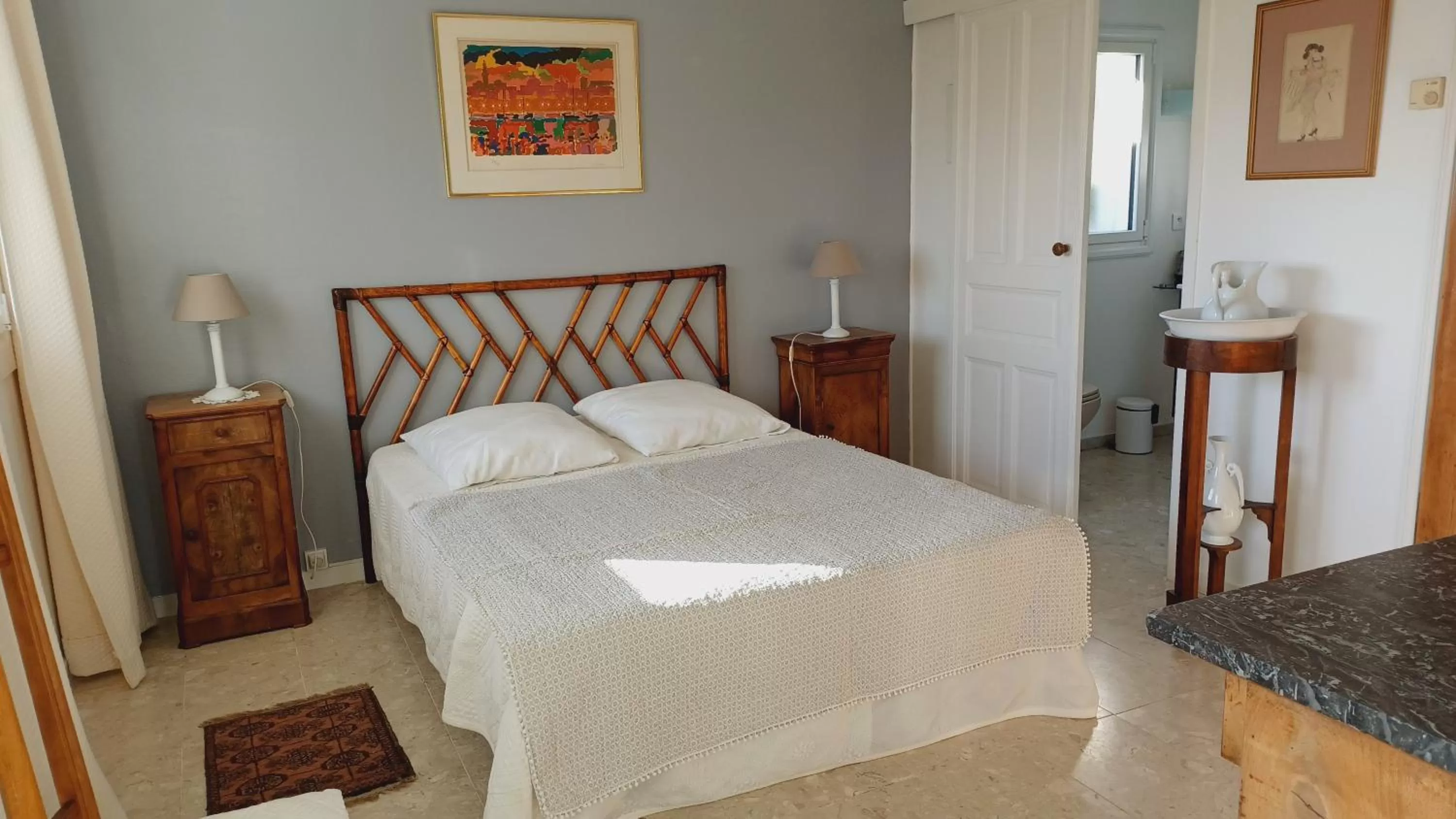 Bed in La Criste Marine