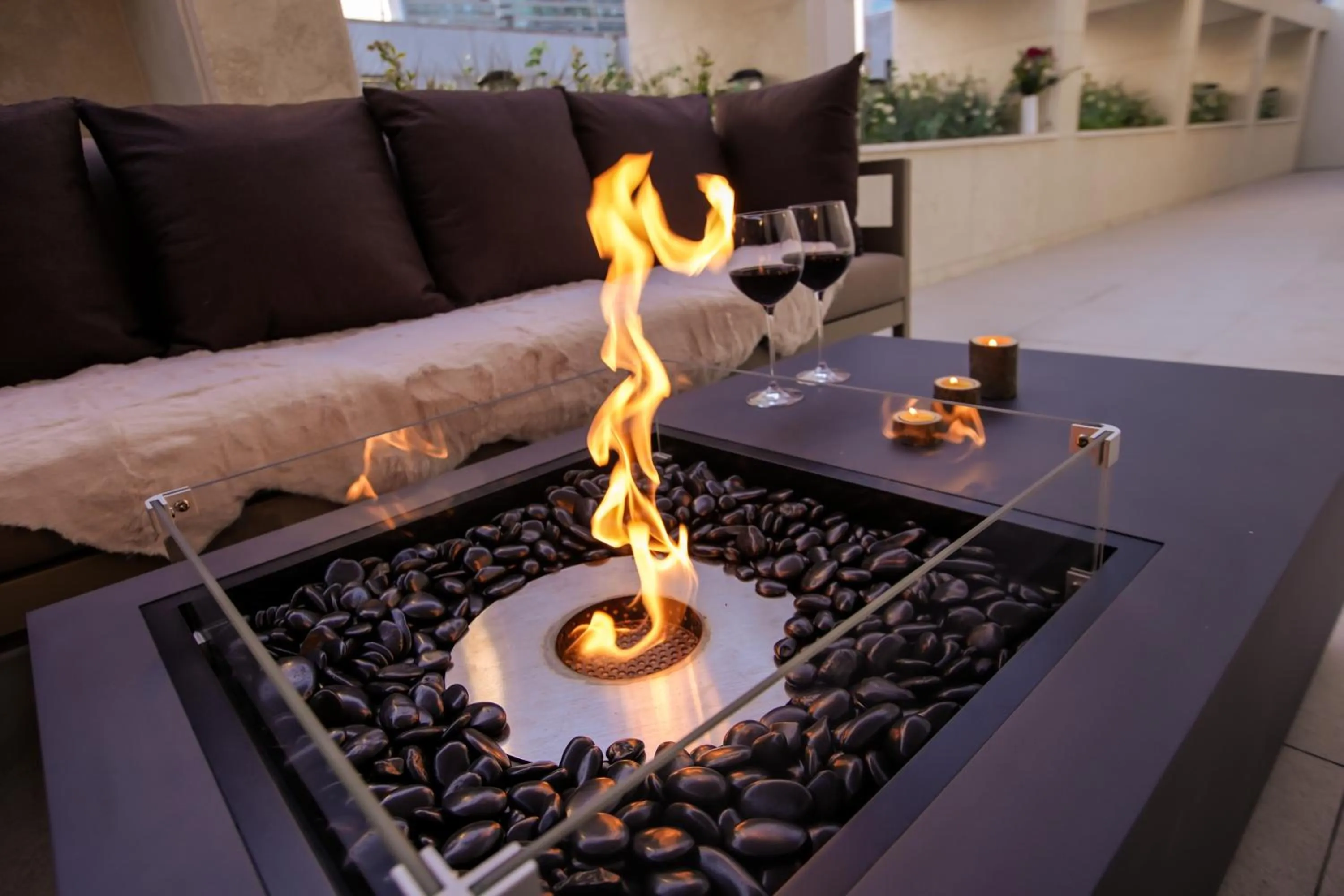 Evening entertainment in Jjak Boutique Hotel