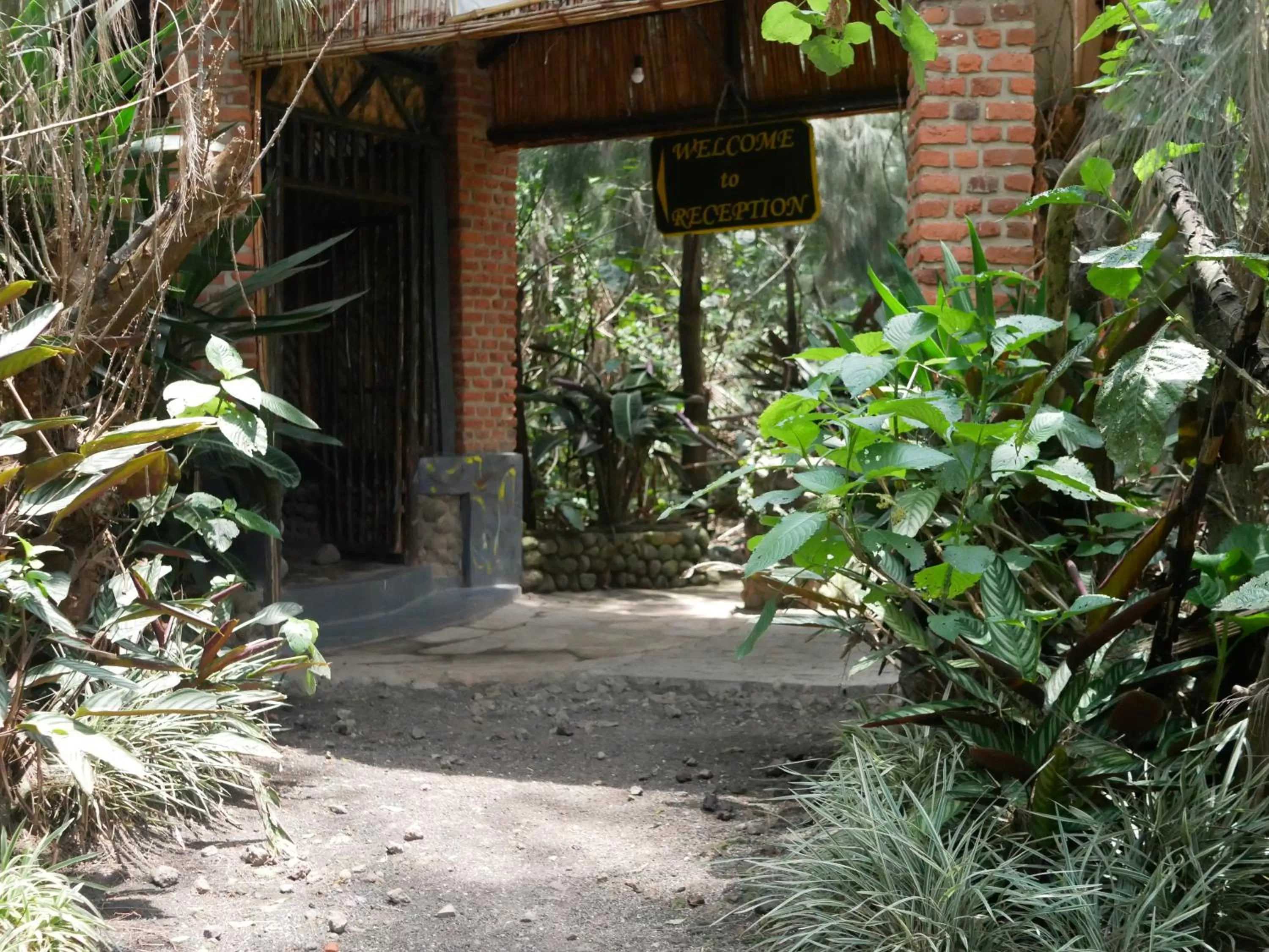 Facade/entrance in Fravan Eco Resort By Apogee