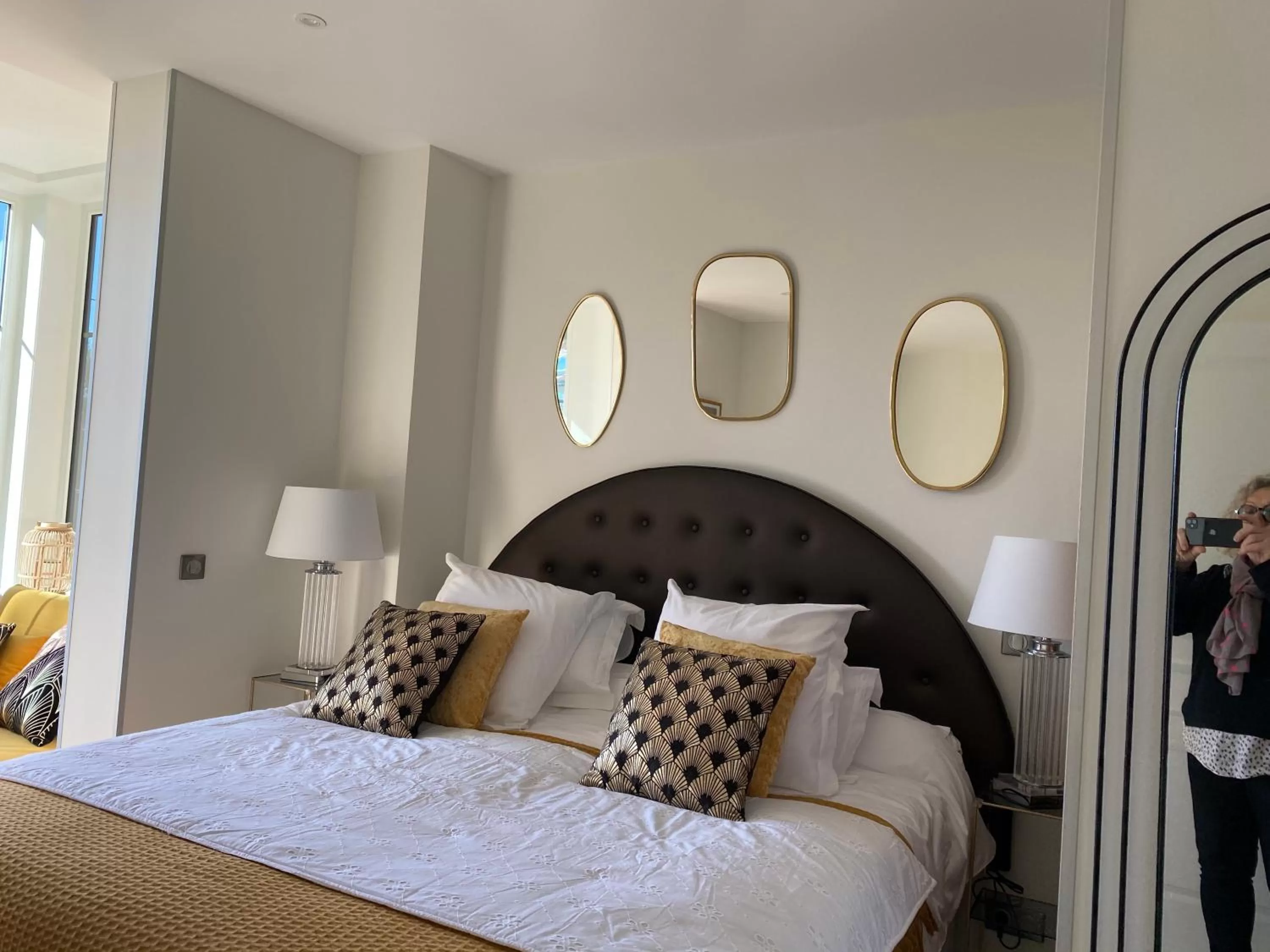 Photo of the whole room, Bed in VILLA MADY